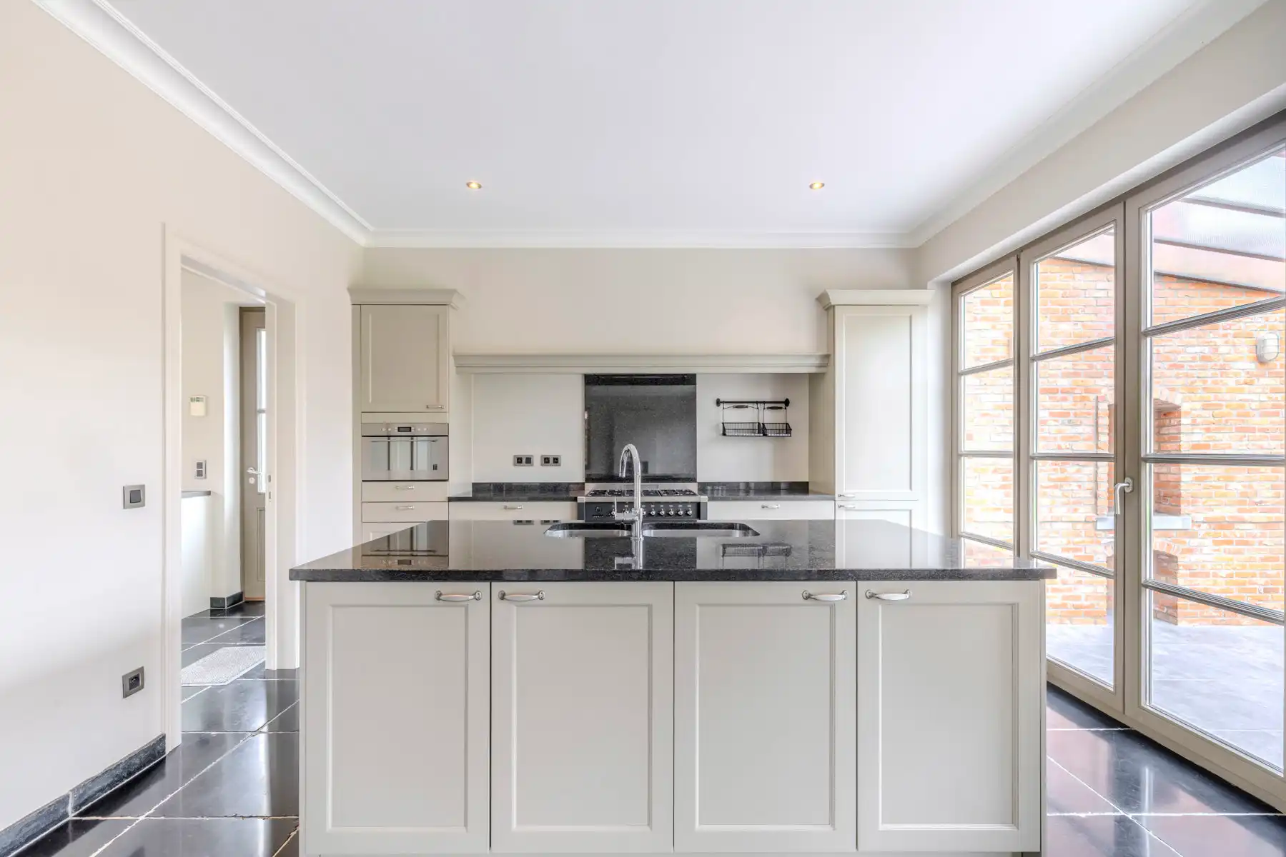 Manoir villa met 4slk en 2bdk op 571m²  foto 5