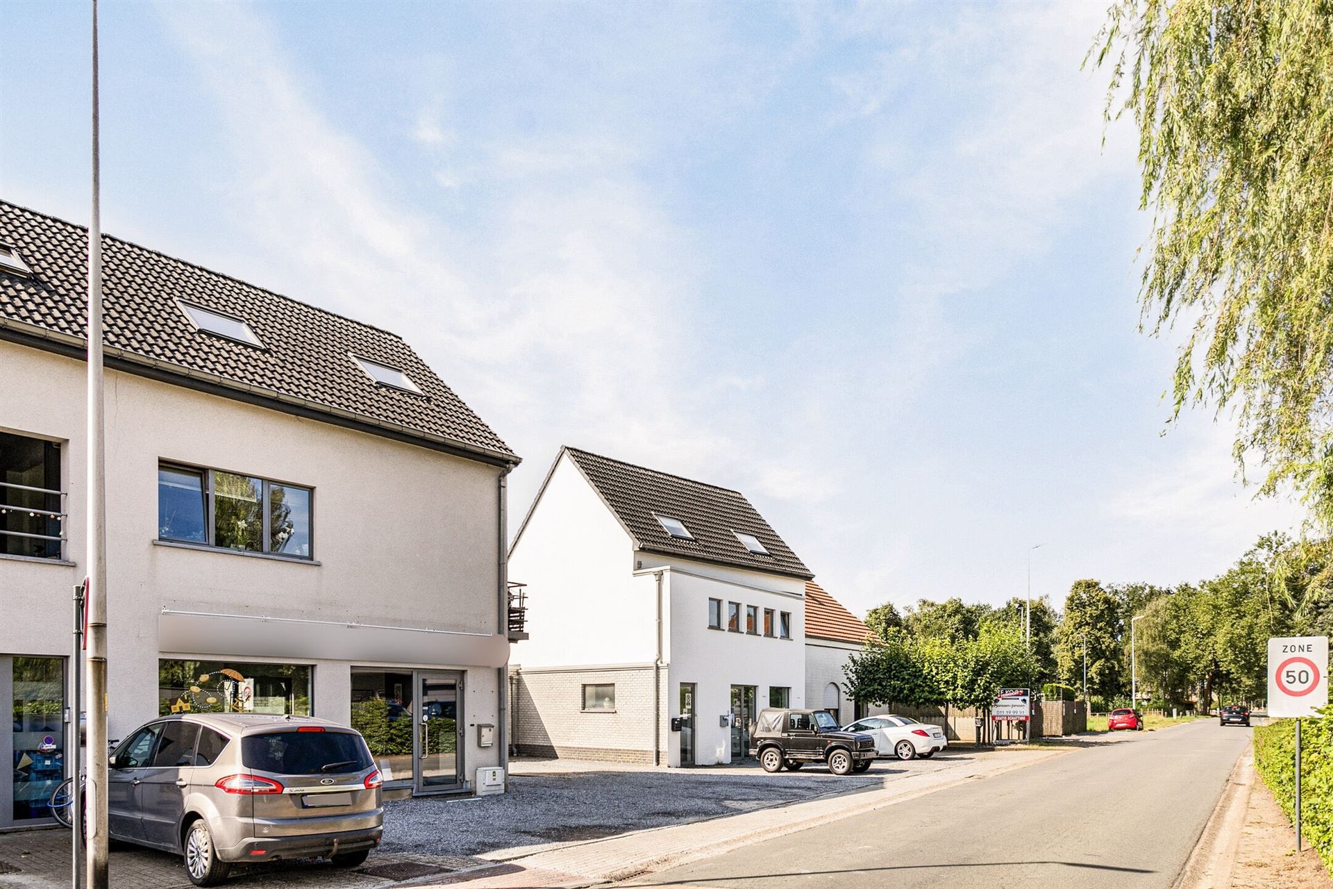 2 duplex-appartementen en 2 handelspanden in het centrum  foto 41