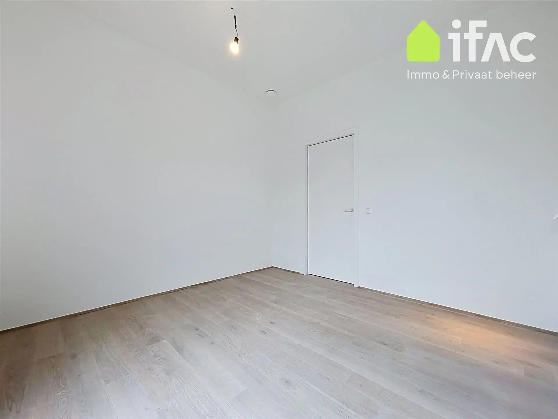 Uitstekend gelegen nieuwbouwappartement met autostaanplaats foto 7