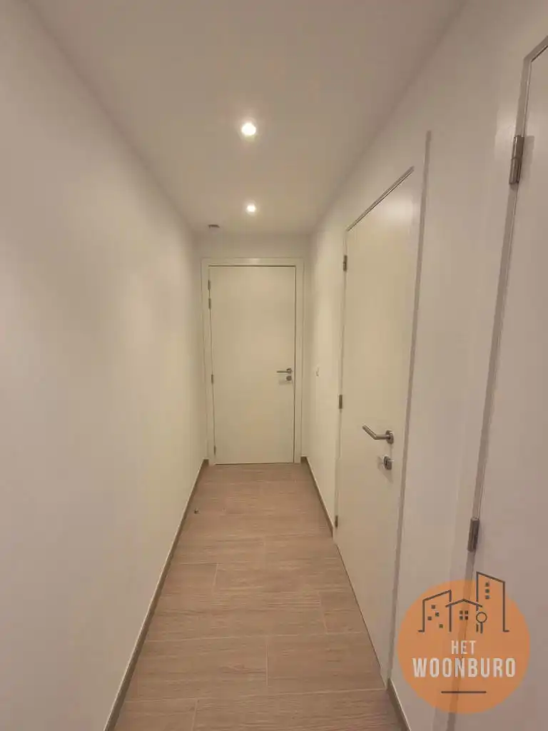 Nieuwbouw appartement met 3 slpks, terras, kelder foto 5