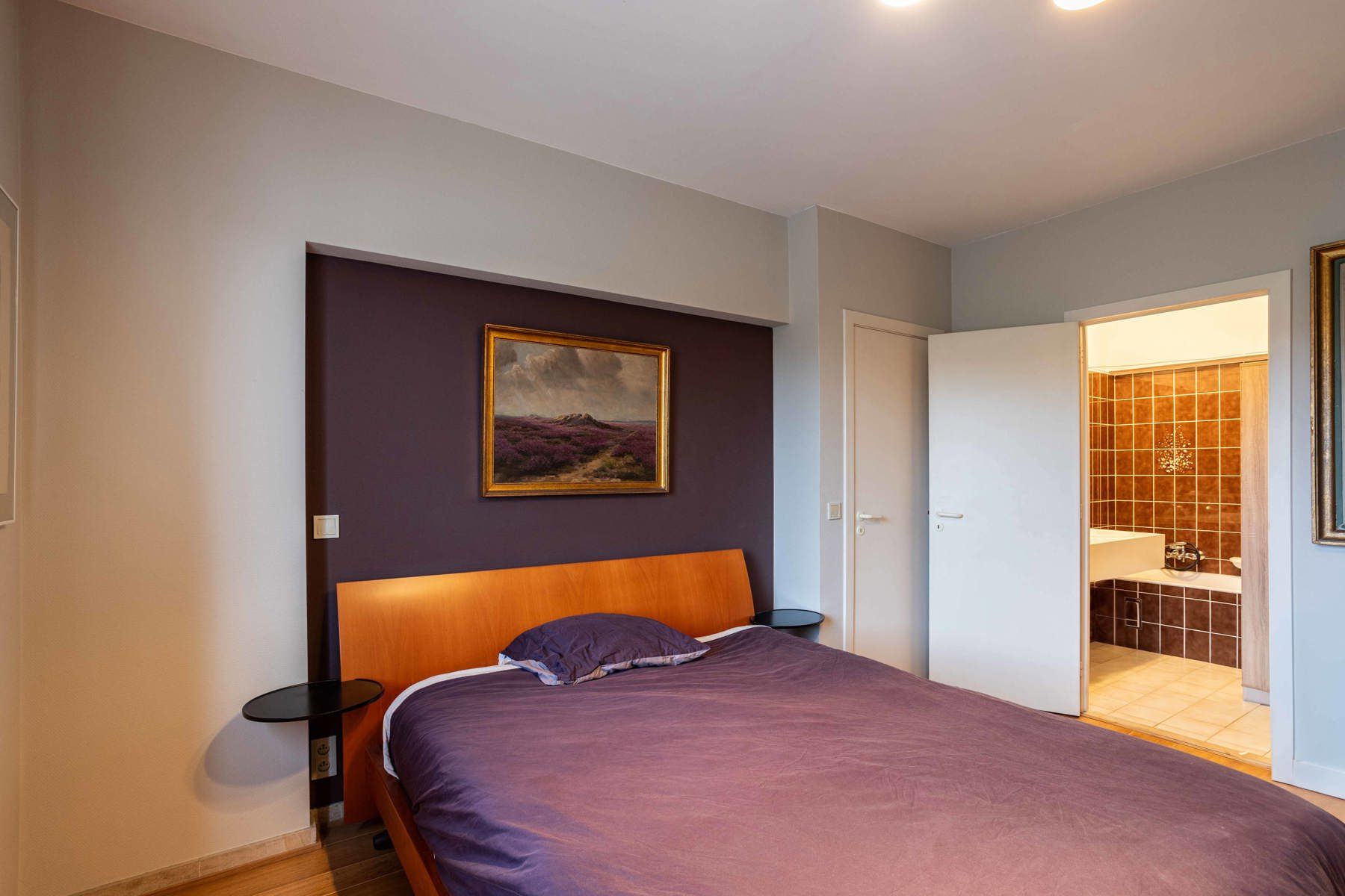 Ruim en lichtrijk duplexappartement met garagebox foto 6