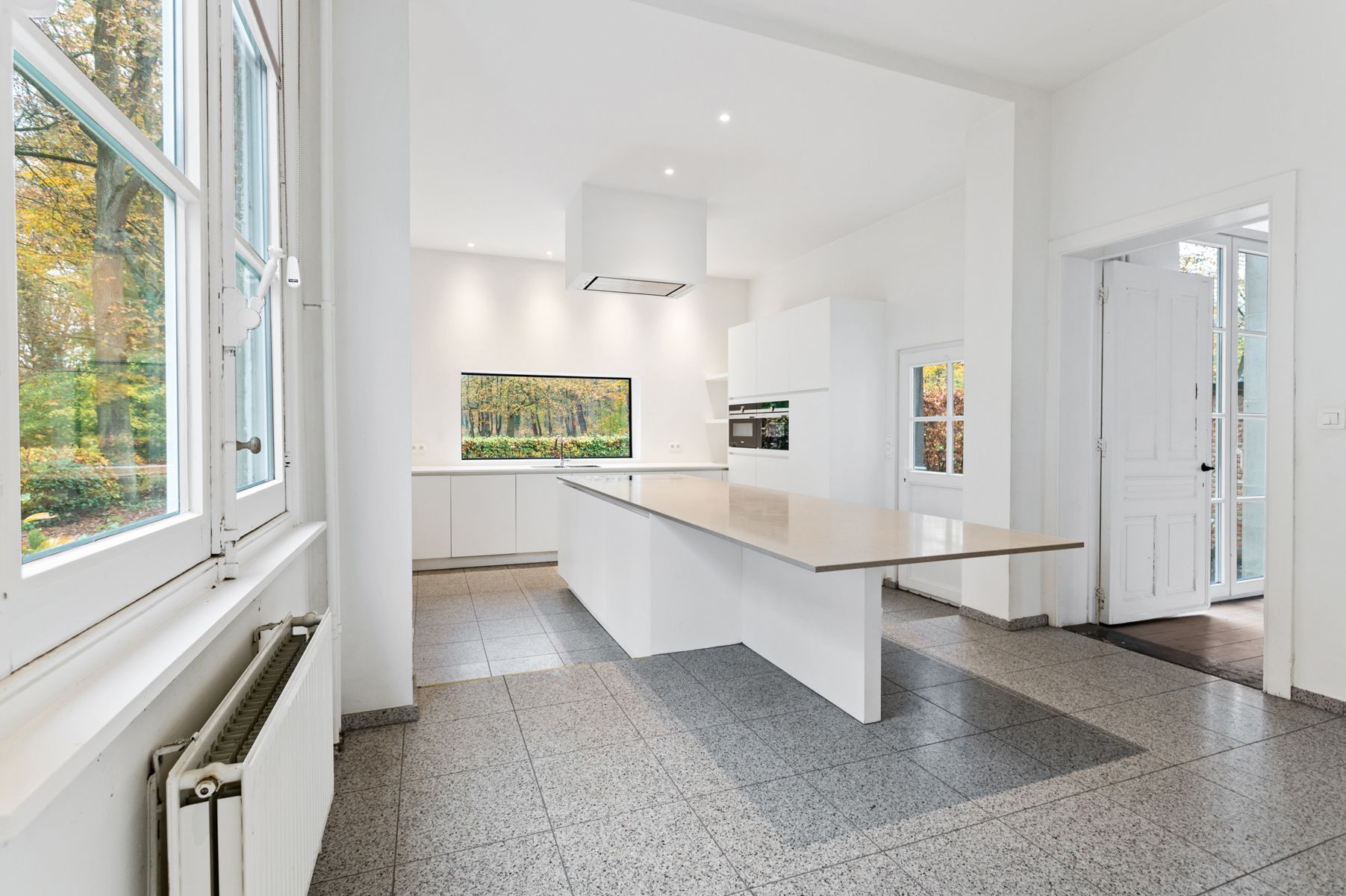 Unieke pastoriewoning in parktuin met uniek uitzicht foto 8