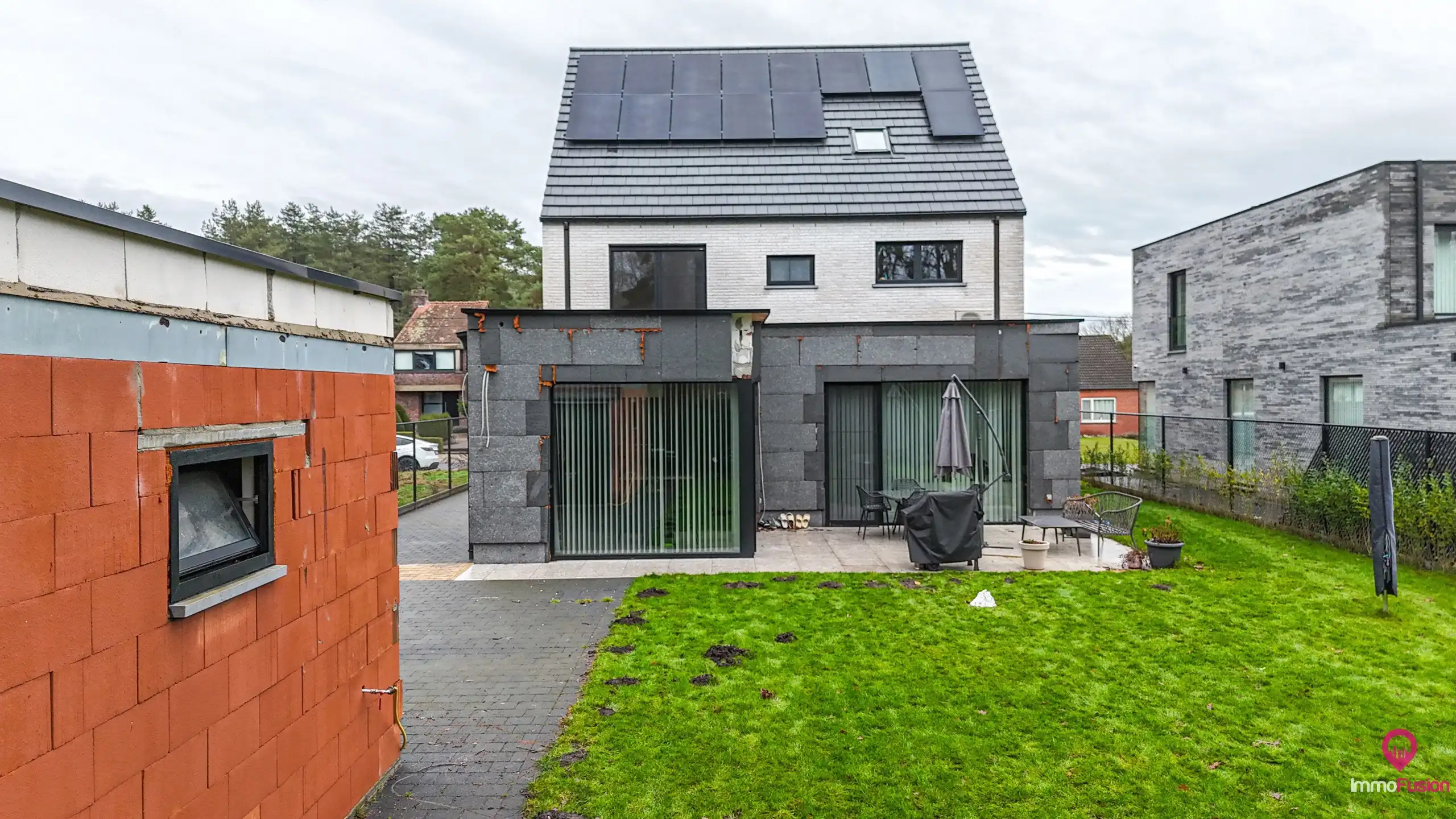 Luxe nieuwbouw van 270m² met 5 slpks en bureau in Koersel! foto 57