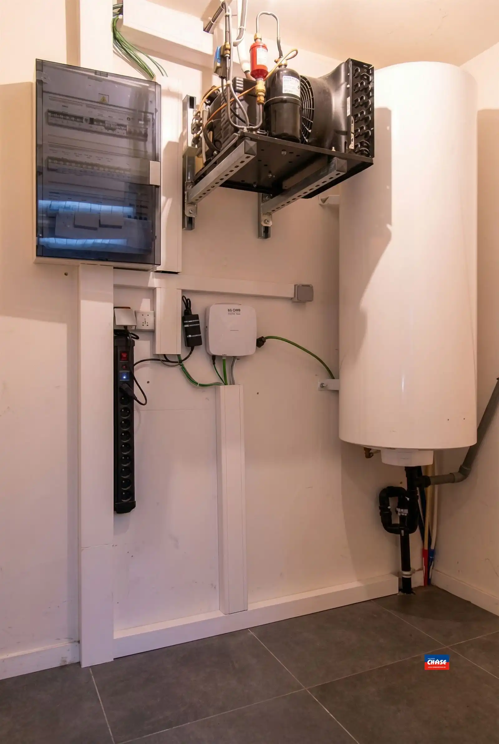 Handelspand op zeer gunstige ligging. foto 10