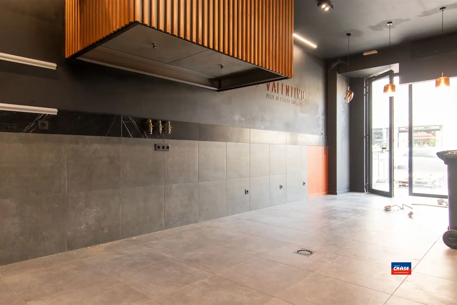 Handelspand op zeer gunstige ligging. foto 10