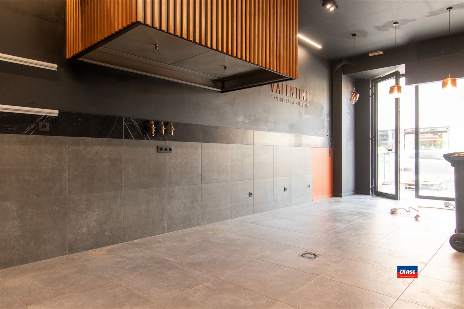 Handelspand op zeer gunstige ligging. foto 10