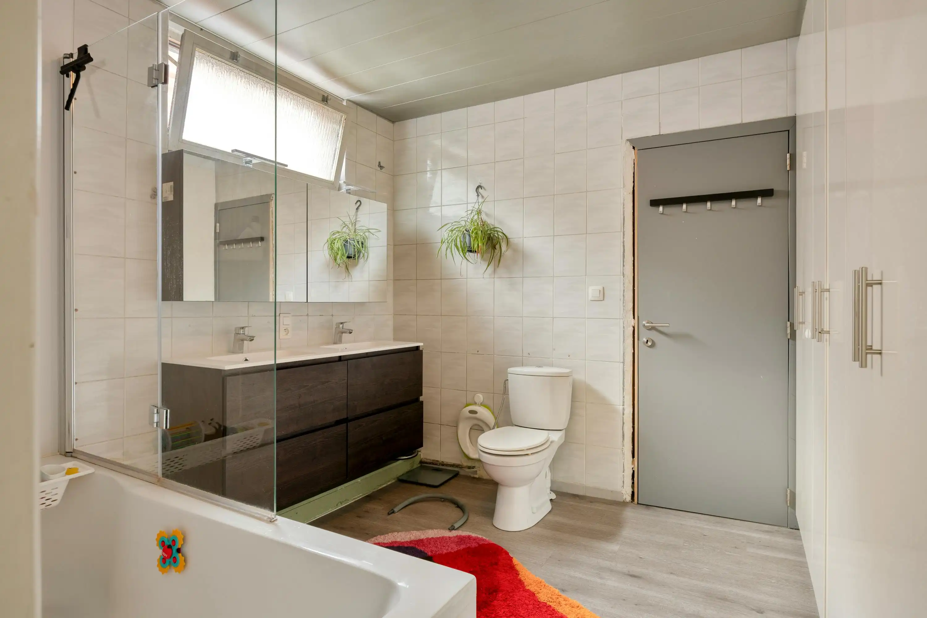 Huis met 4 slaapkamers en stadskoer te Deurne! foto 12
