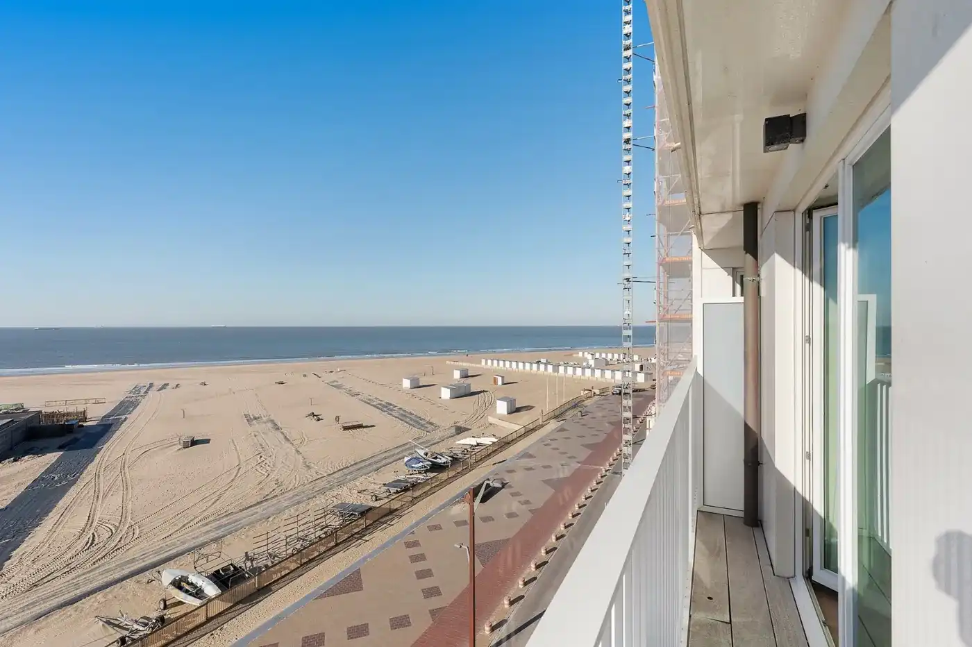 Ruim hoekappartement met zonneterrassen in de recente residentie Cap Horn foto 18