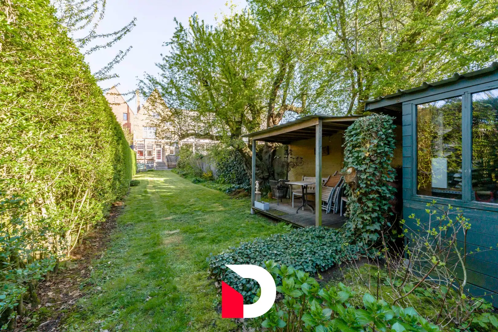 Karaktervol burgerhuis met 5 slk en riante tuin langs de Damse Vaart dichtbij centrum Brugge foto 29