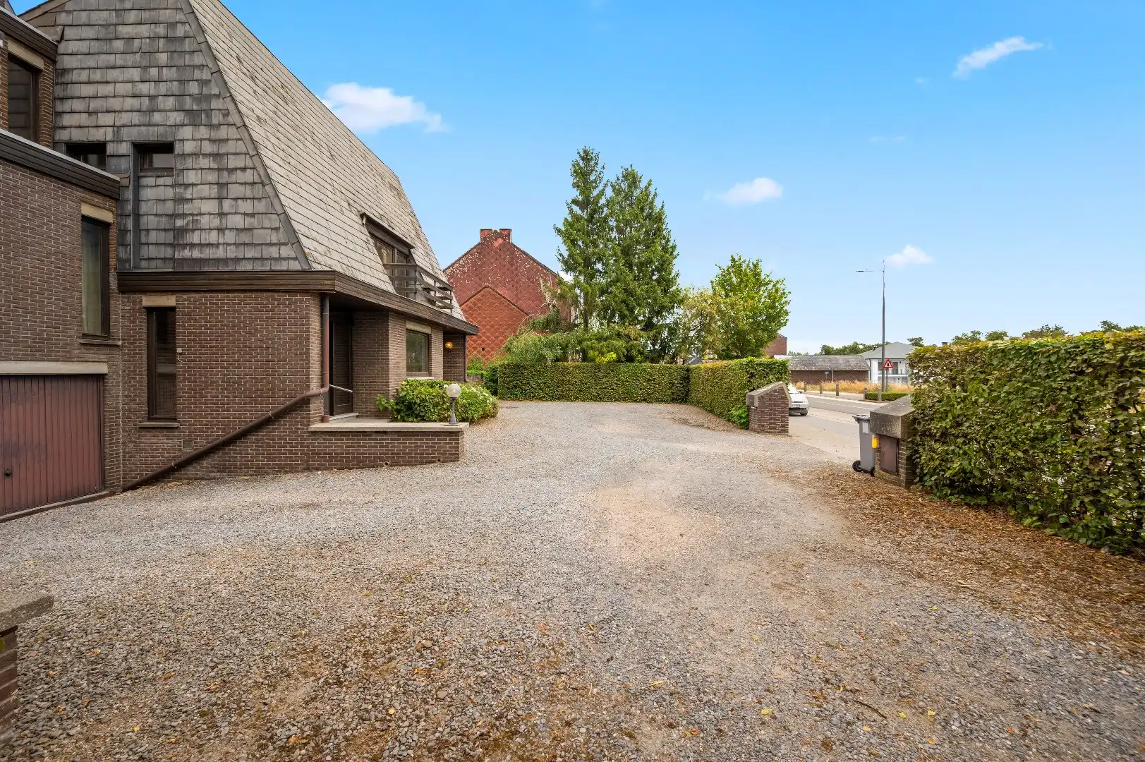 Ruime woning met praktijkruimte, 5 slpks en magnifieke ligging foto 5
