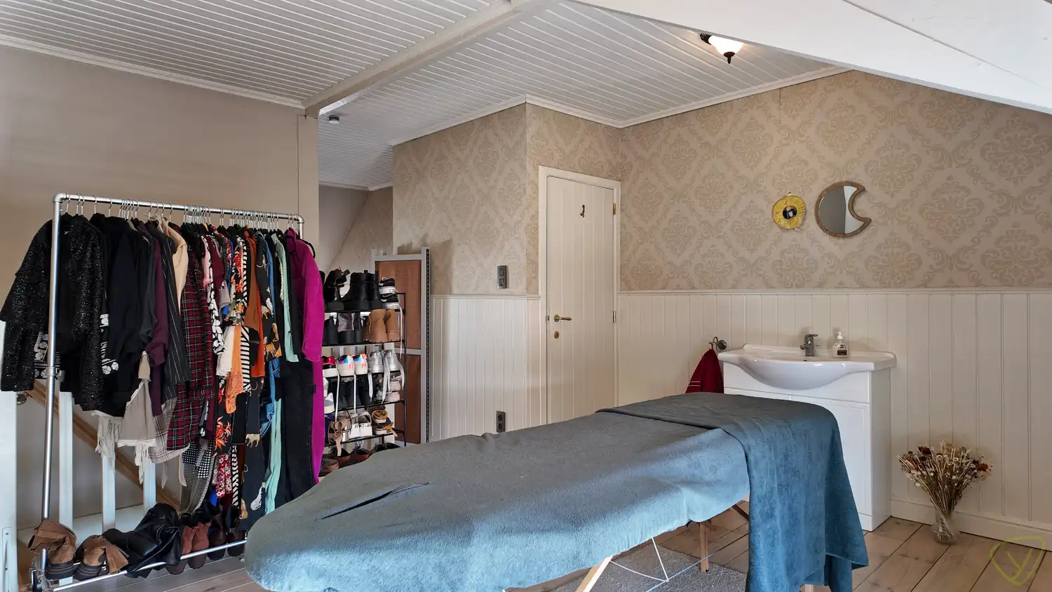 Gezellige instapklare woning met zonnig koertje in Eeklo! foto 15