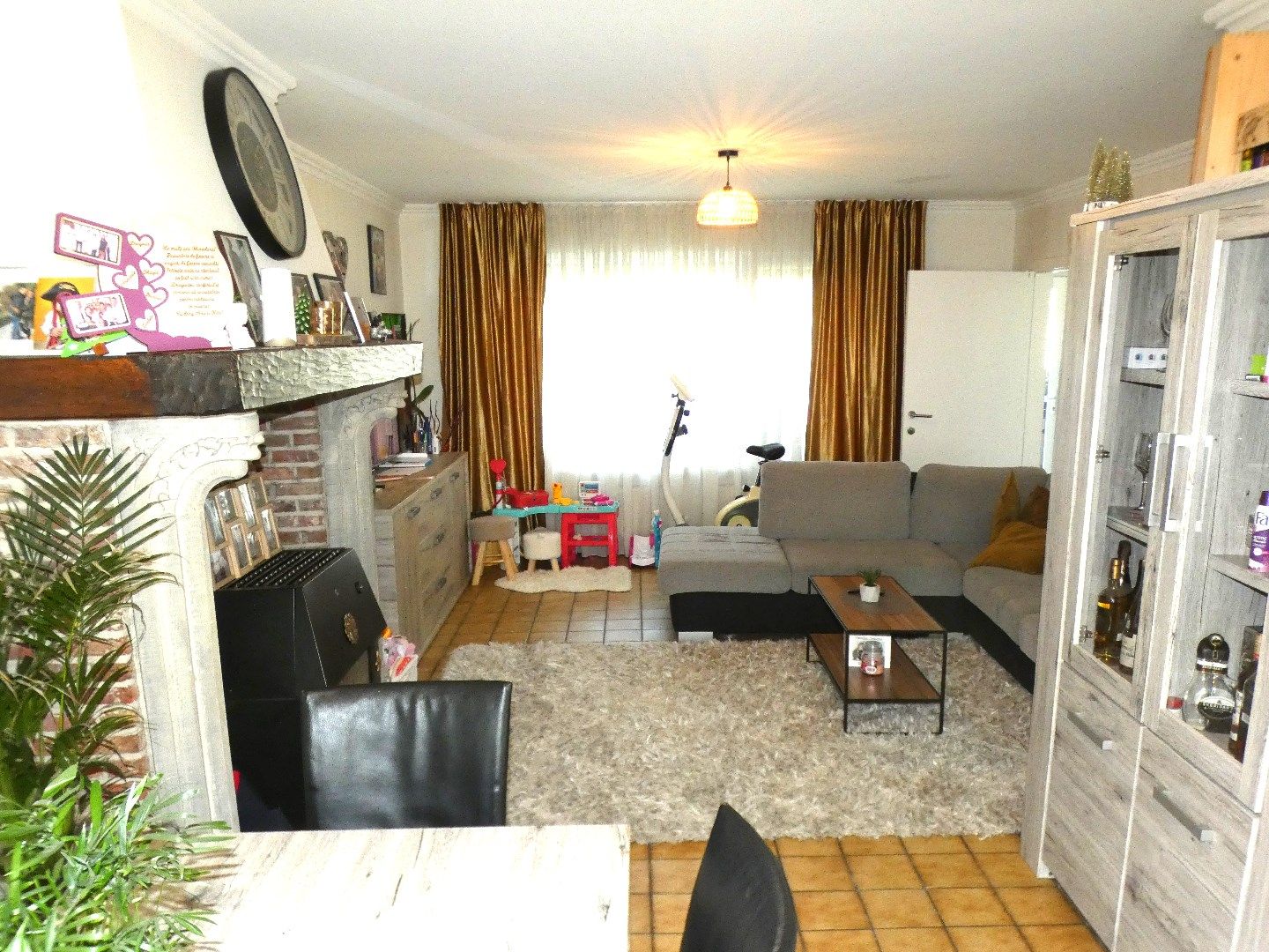 Ruime gezinswoning met 4 slp, garage en tuin, Roeselare foto 2