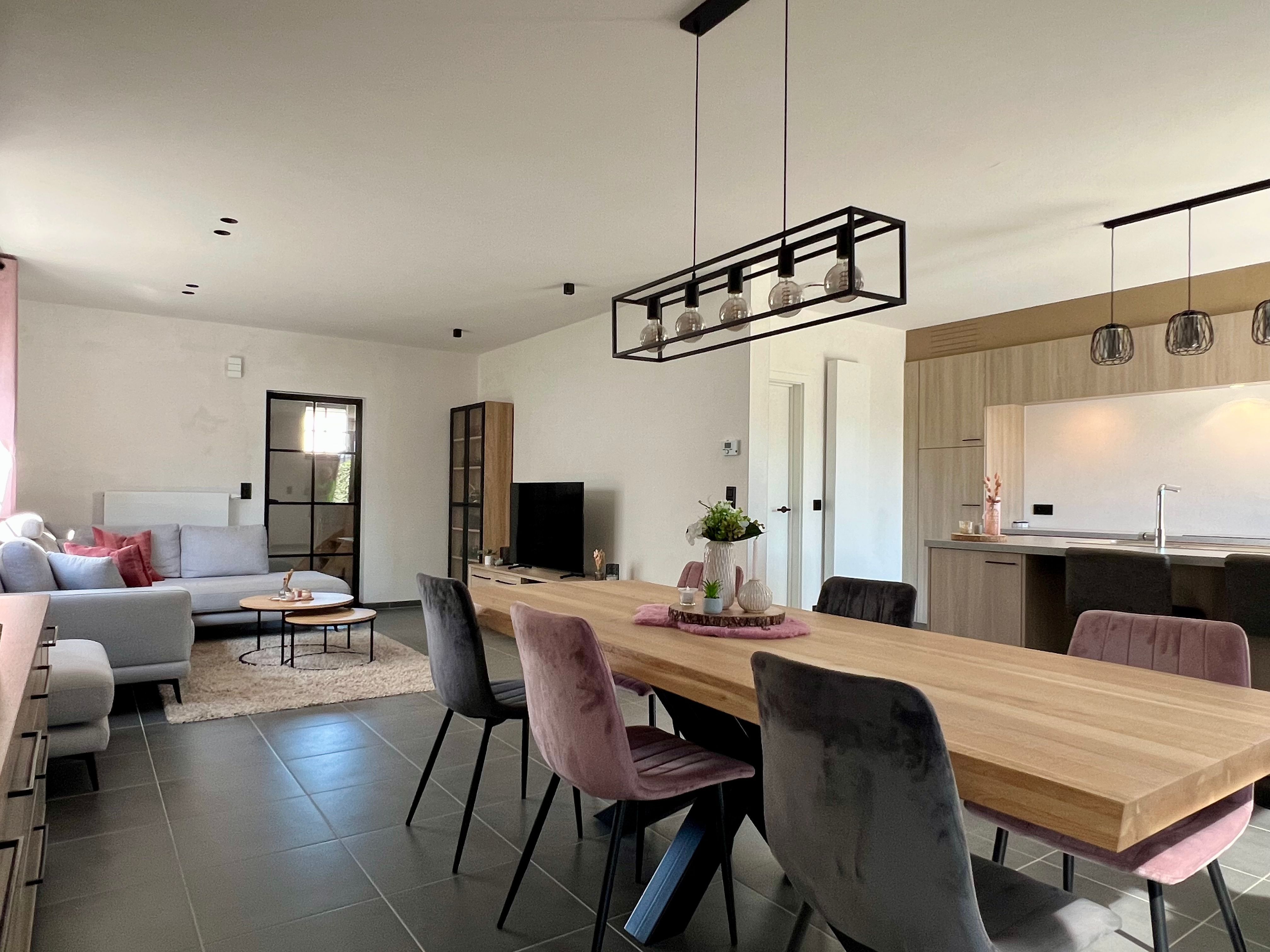 Haflopen nieuwbouwwoning met 3 ruime slaapkamers, oprit, carport, zonnige tuin, ... foto 6
