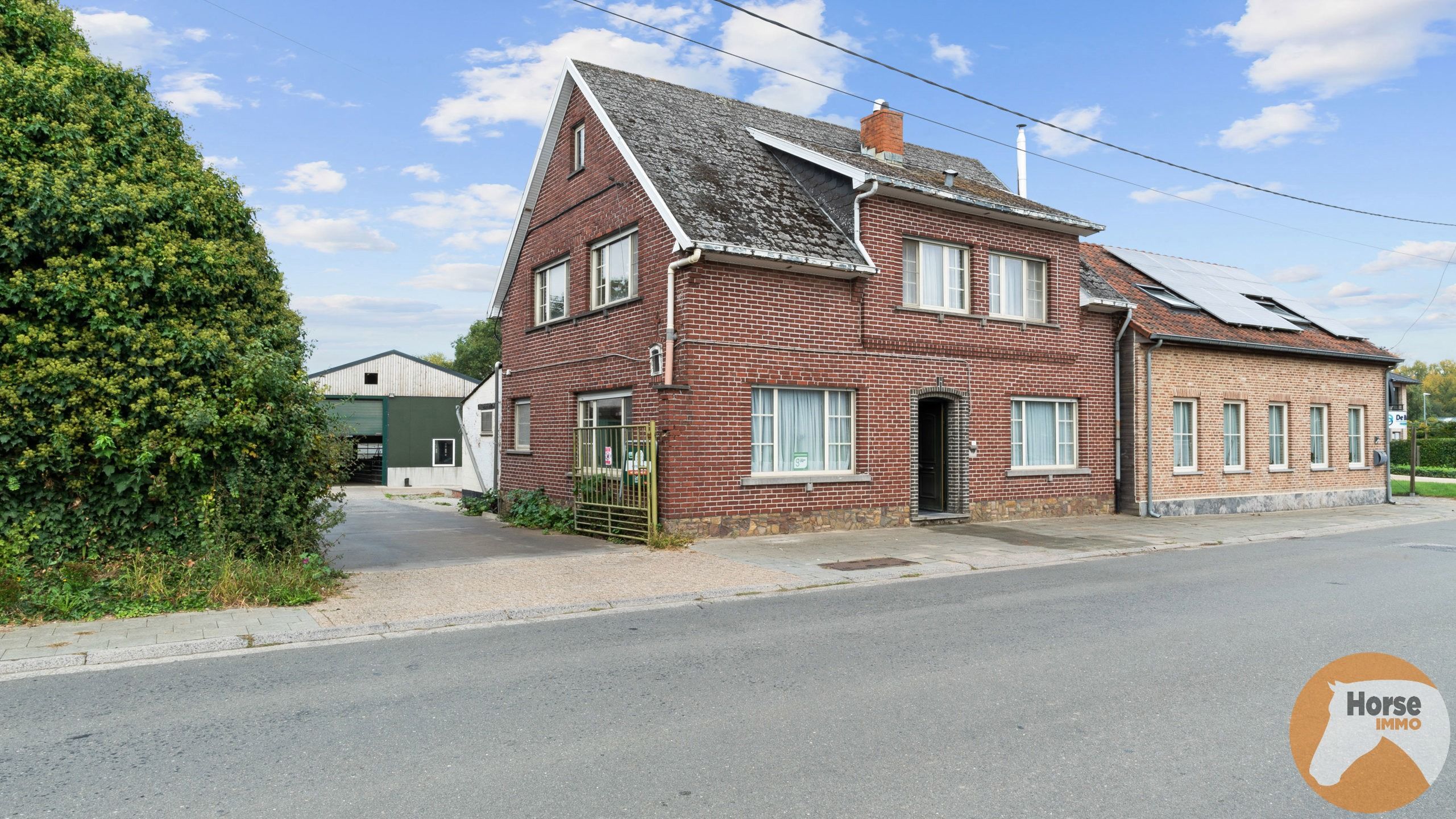 OORDEGEM - Woning met loods op 2,7HA foto 2