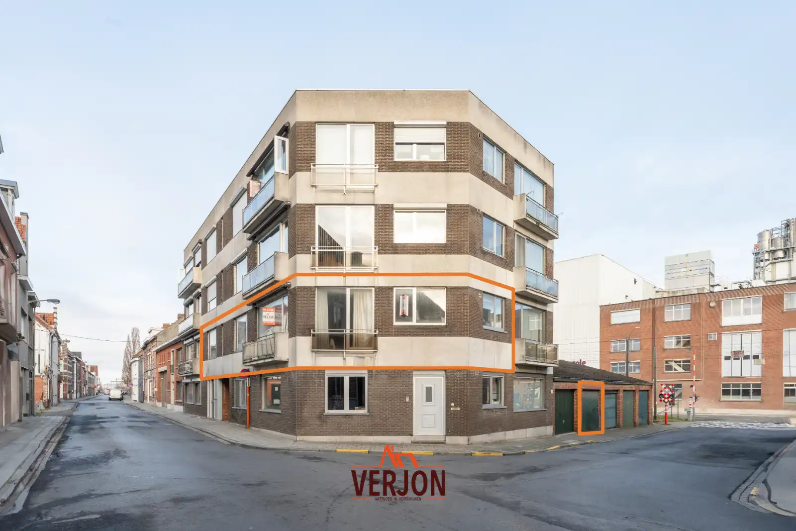 Appartement met 2 slaapkamers en garage foto {{pictureIndex}}