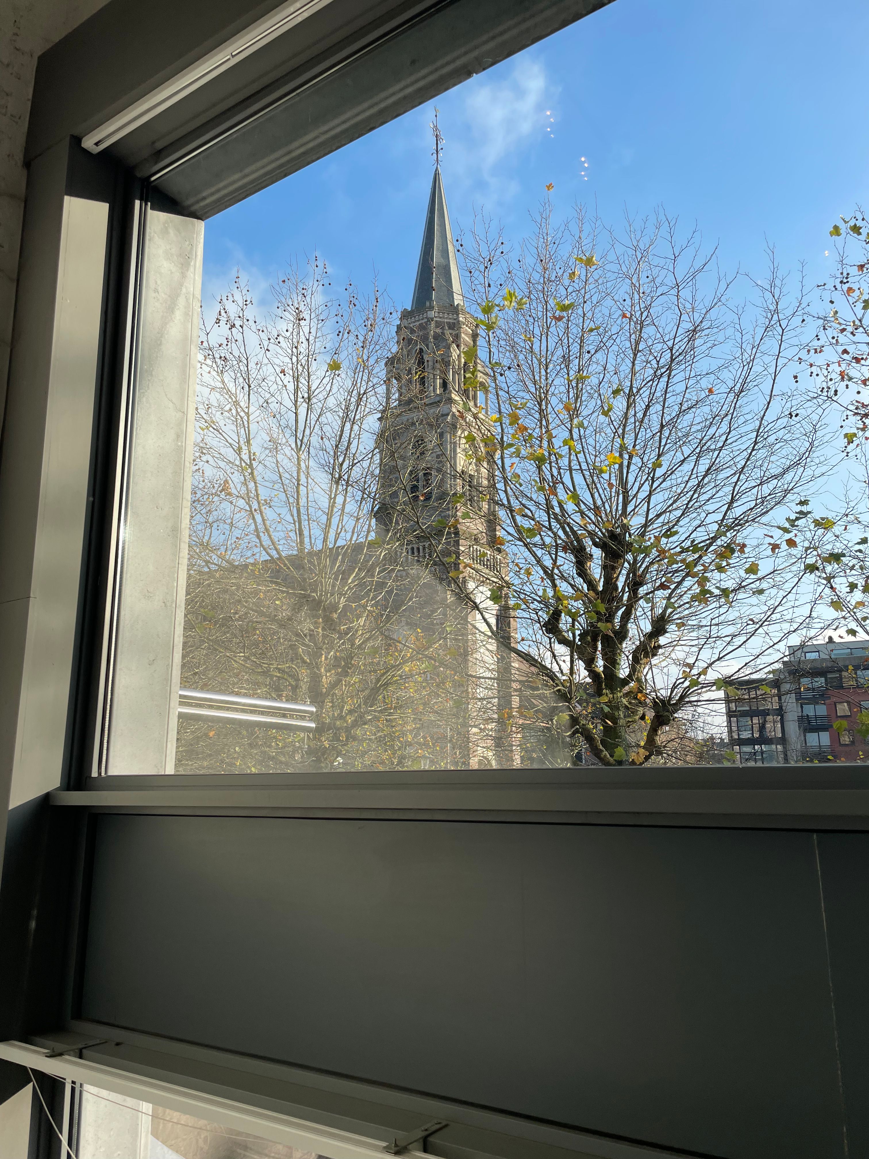 CENTRAAL GELEGEN HANDELSPÄND foto 6