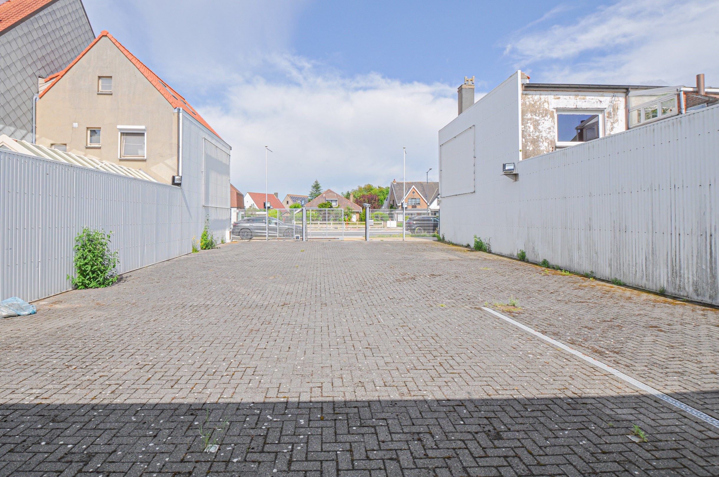 Opportuniteit: Terrein/gebouw met veel mogelijkheden. foto 6