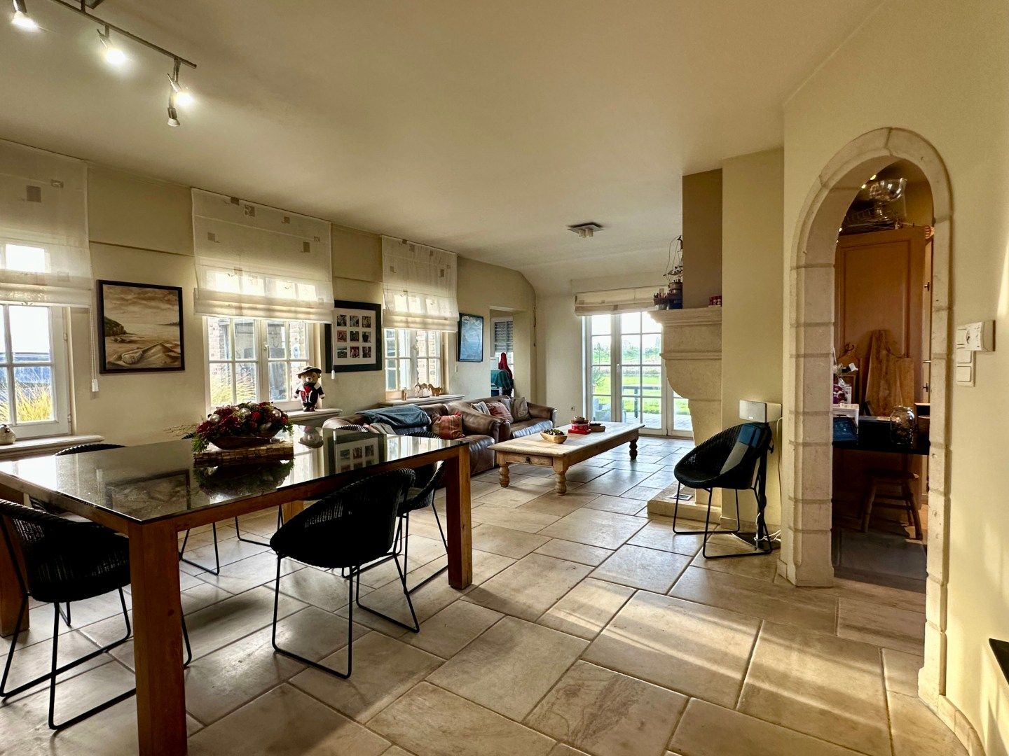 Charmante villa met grote tuin in groene omgeving te Roksem foto 4