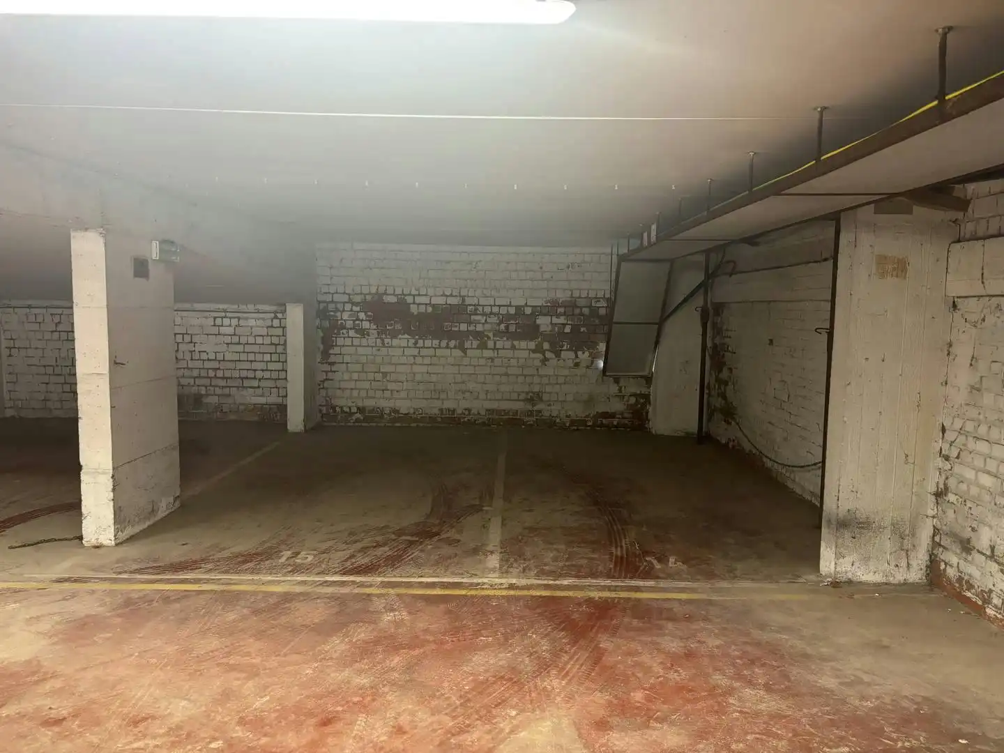 Centraal gelegen autostandplaats te koop langs de Zeedijk! foto 7