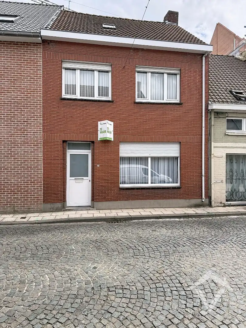 Woning in het centrum van Koekelare  foto 2