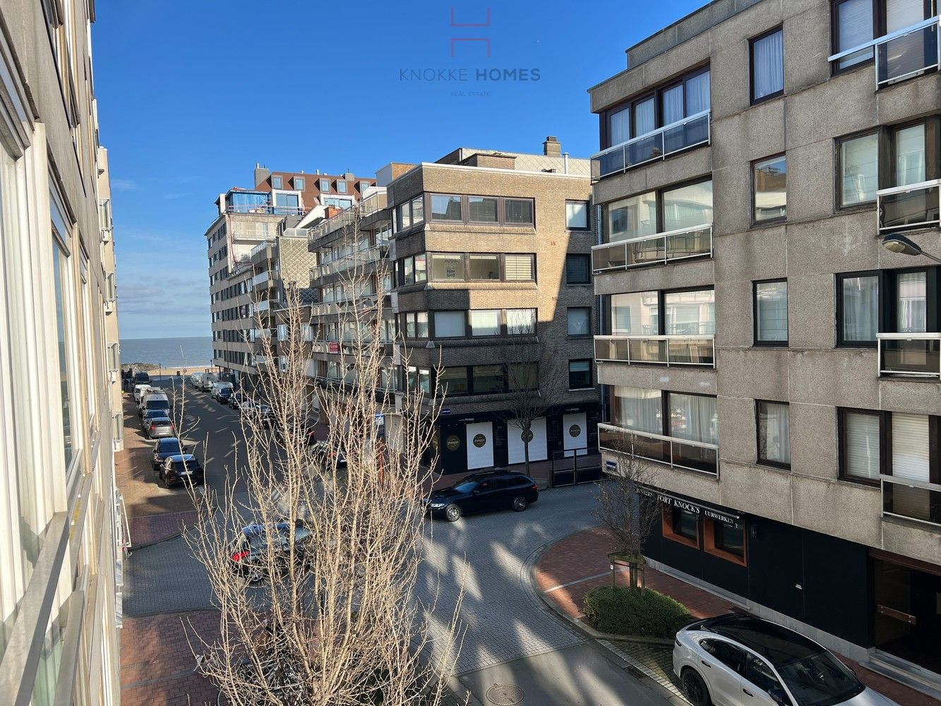 Stijlvol gerenoveerd appartement vlakbij het Lichttorenplein te Knokke foto 13