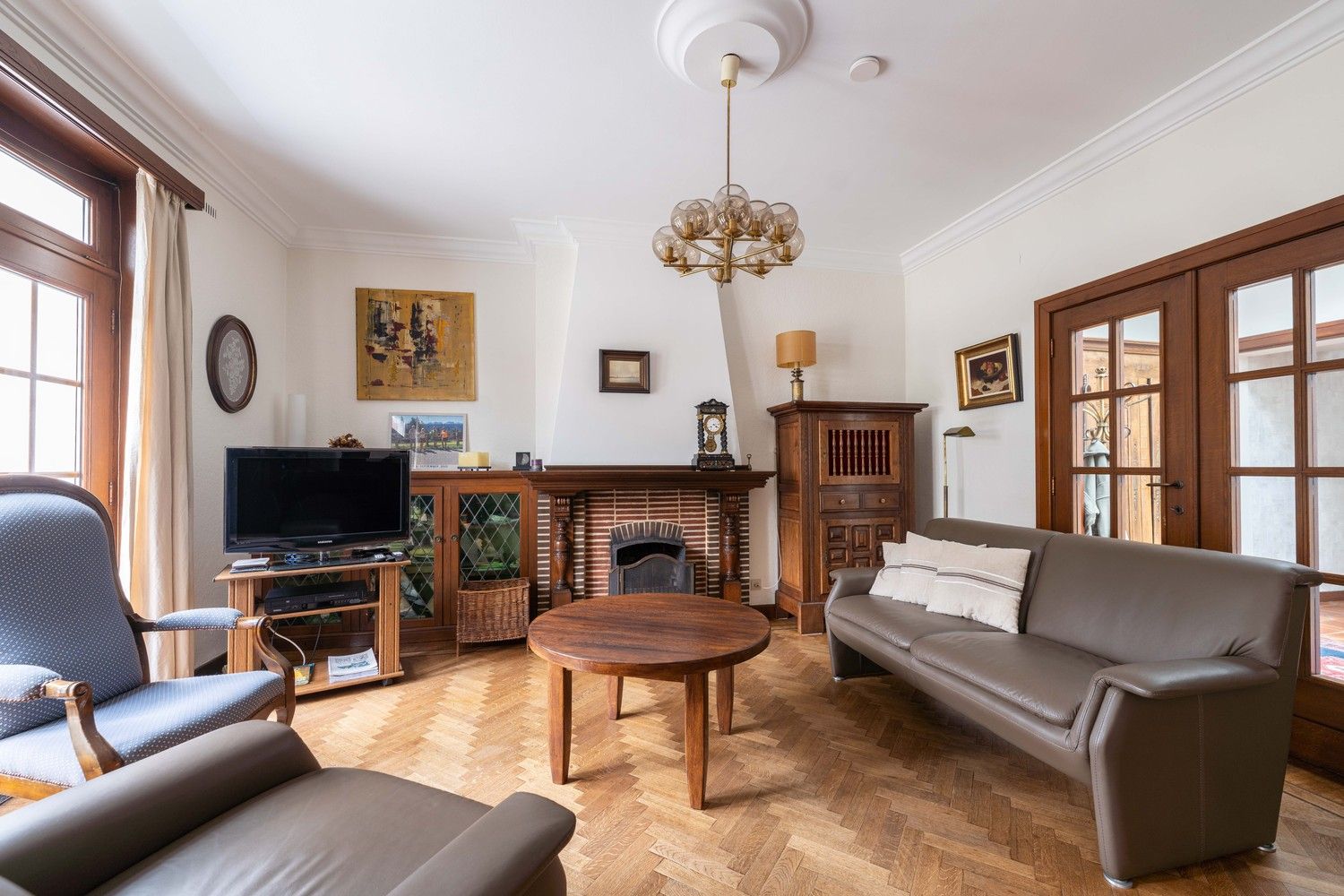 Ruime herenwoning, met 5 slaapkamers foto 2