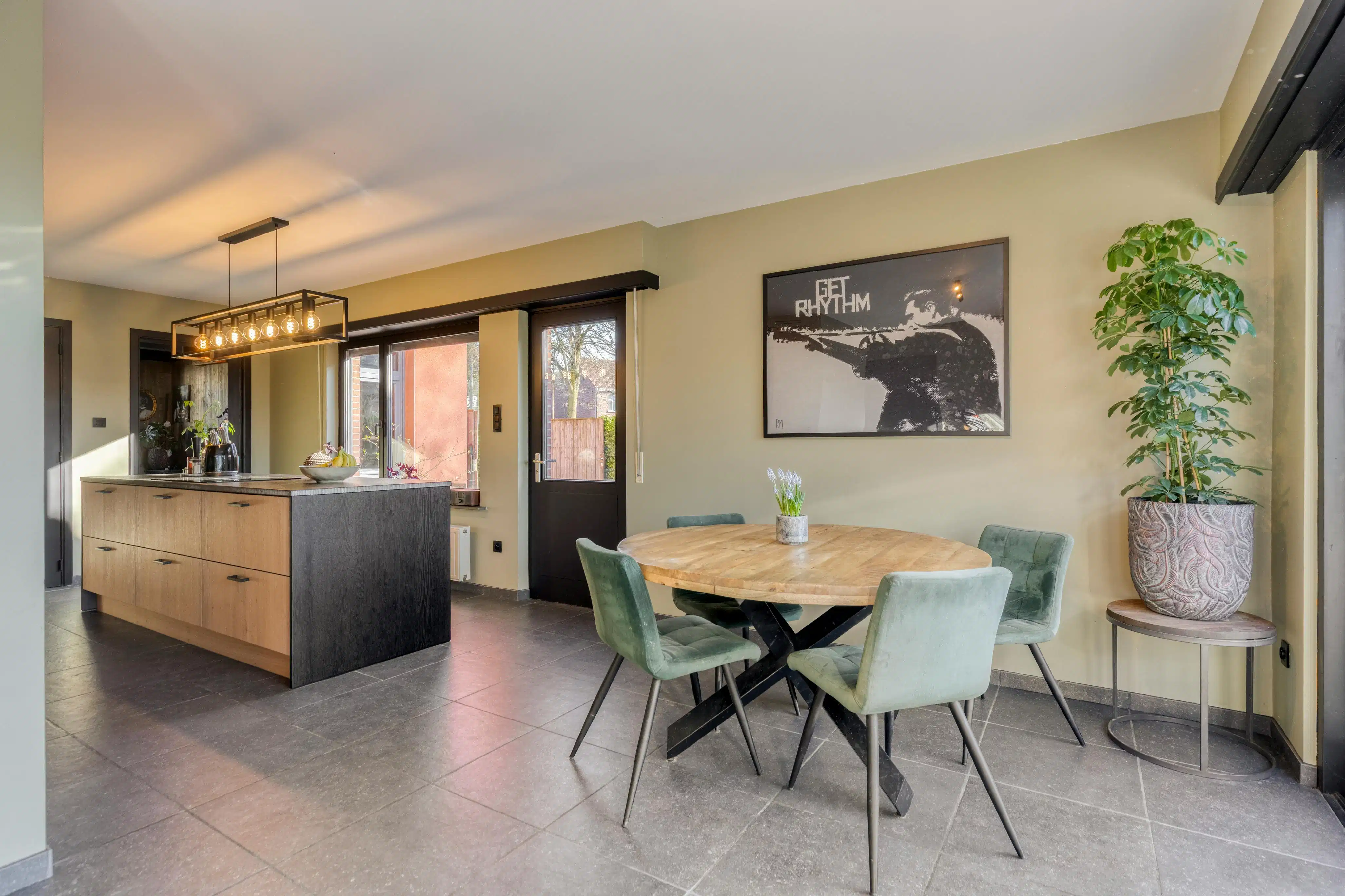 Karaktervolle woning te koop te Kalmhout-Nieuwmoer! foto 13