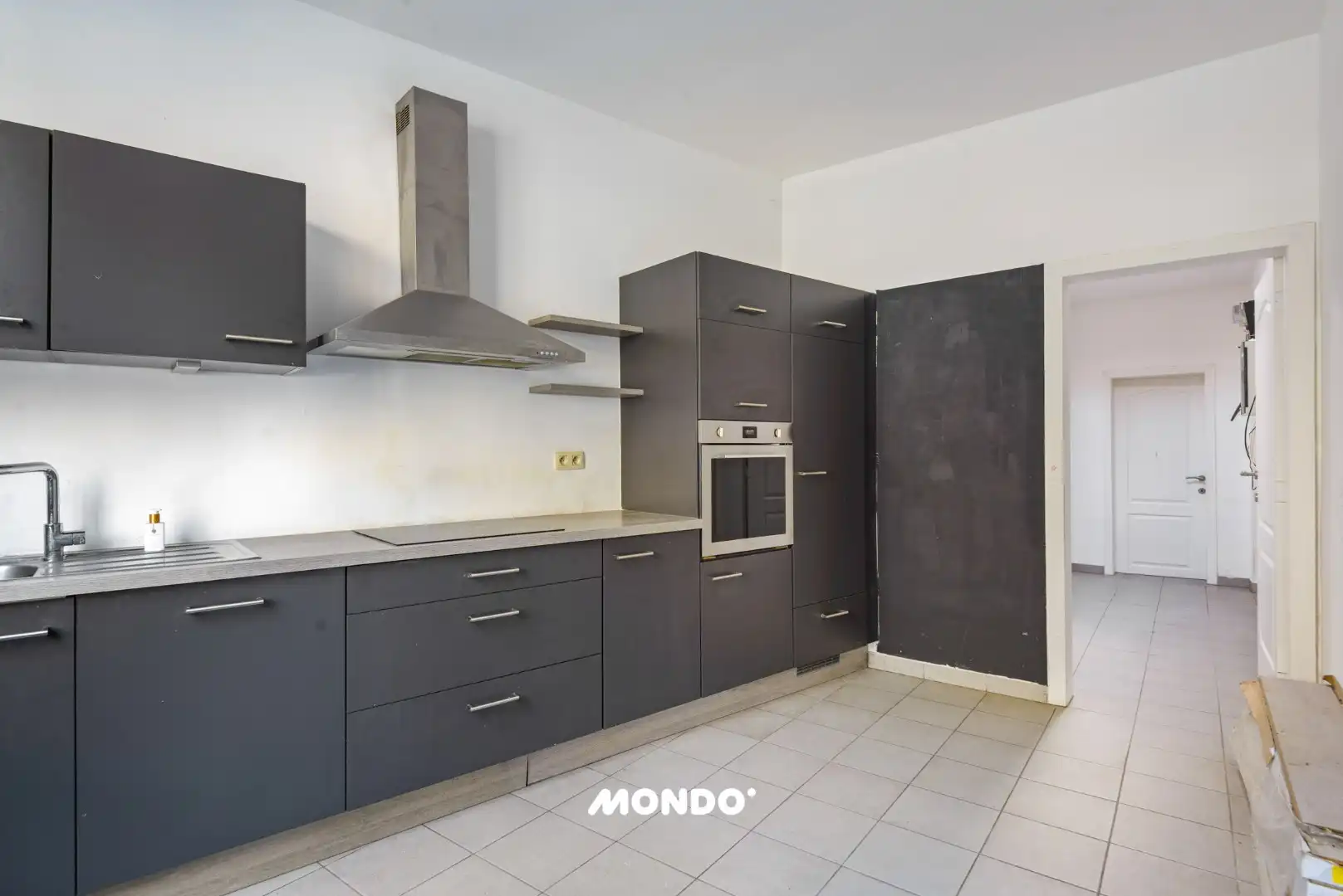 Charmante rijwoning met 4 slaapkamers foto 4
