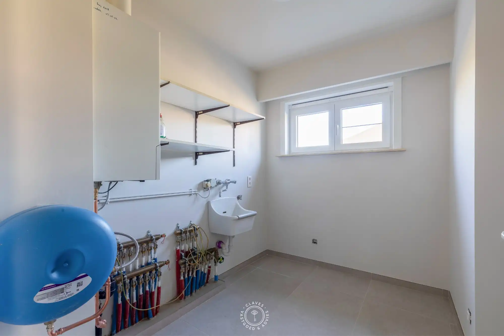 Ruim gelijkvloers appartement van 134 m² met tuin en garagebox foto 7