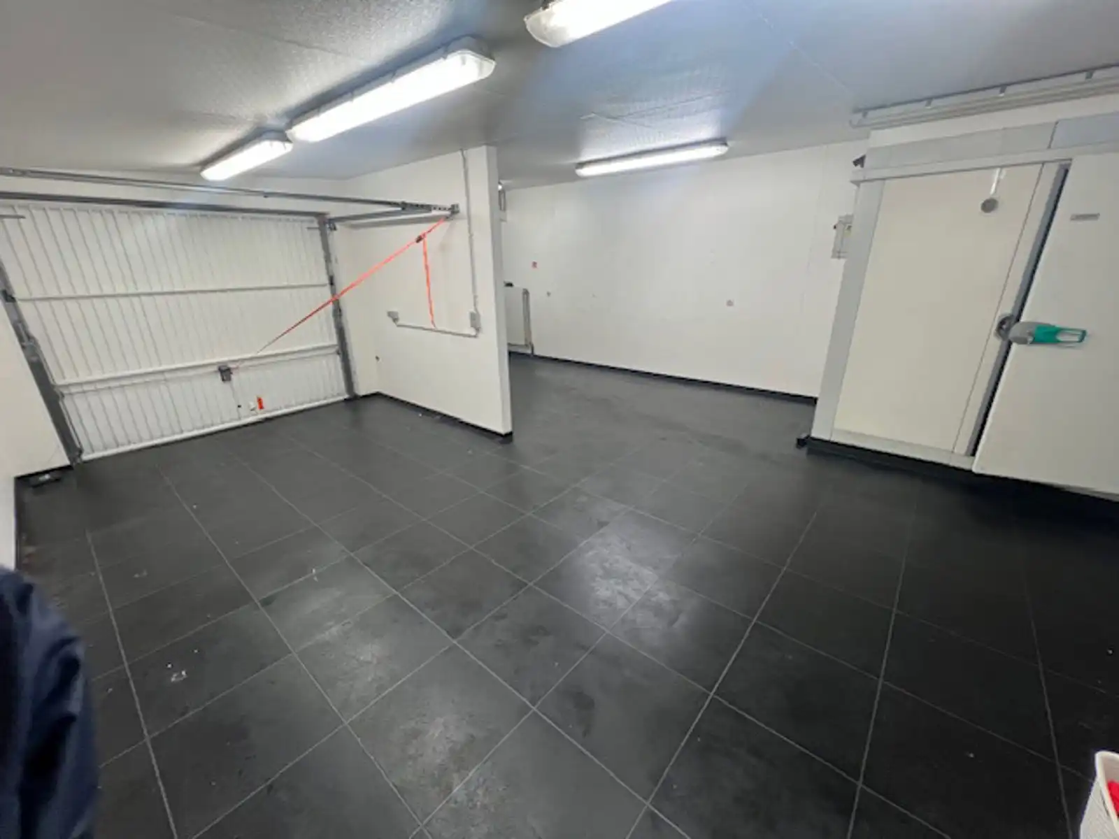 Projectgrond (vroegere feestzaal met woonst en parking) foto 10