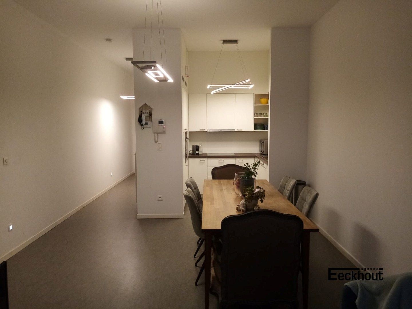 Modern gelijkvloersappartement in recente residentie Sea Gardens foto 3