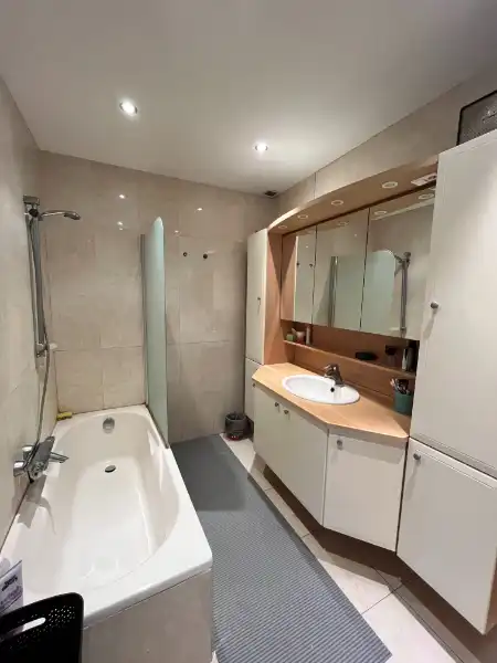 2 slaapkamer app met terras en garage foto 7