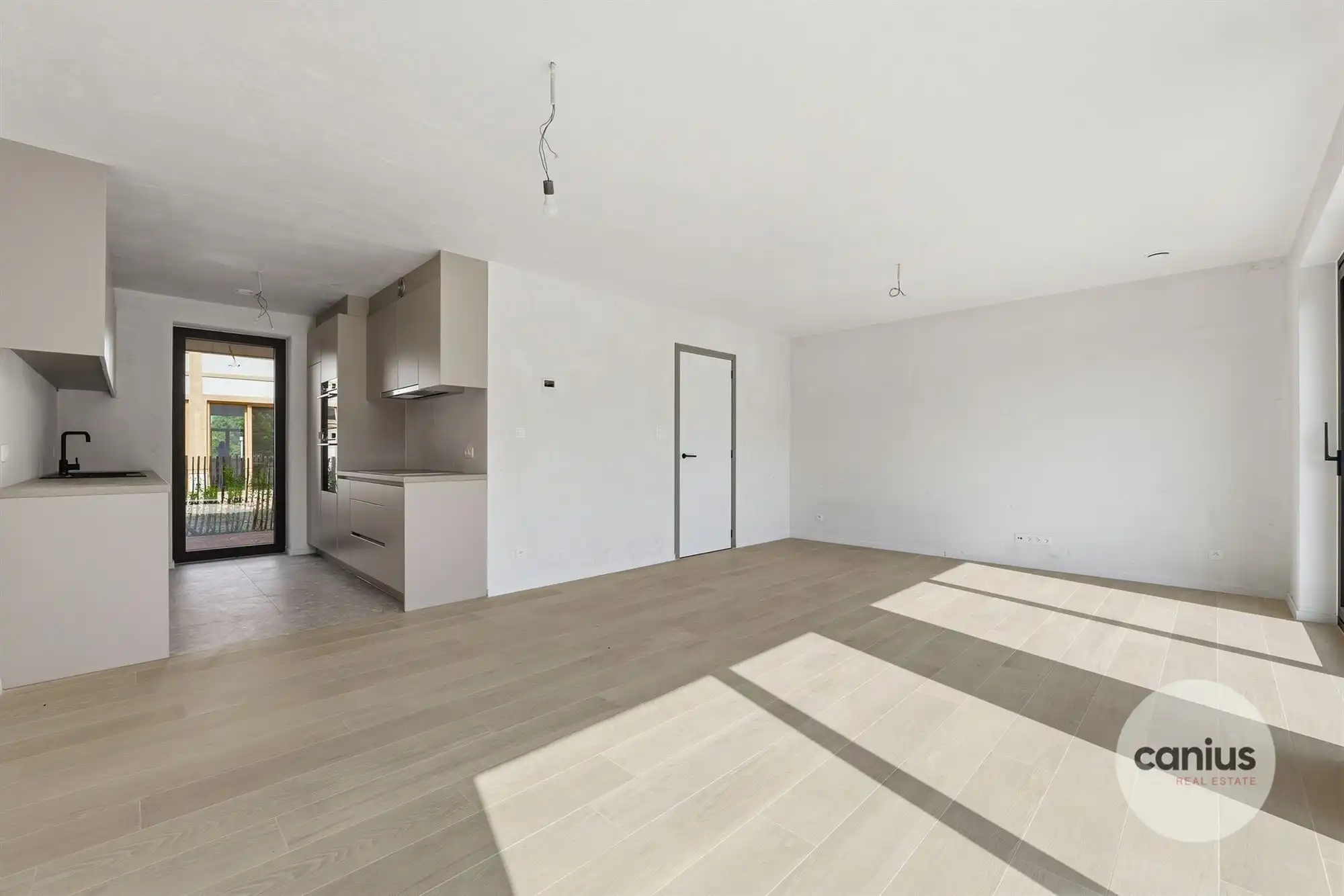 KNAPPE NIEUWBOUWWONING MET 3 SLPKS foto 4
