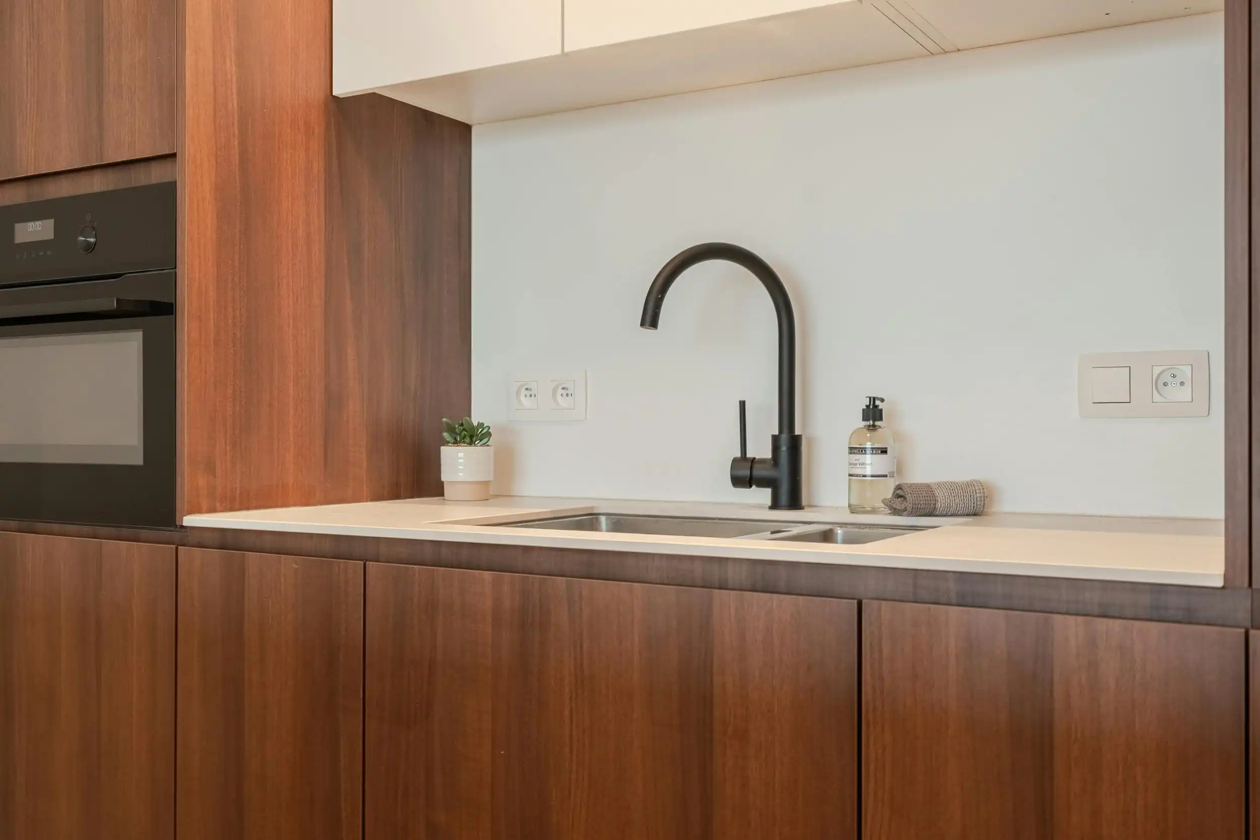 Prachtig appartement met frontaal zeezicht! foto 6