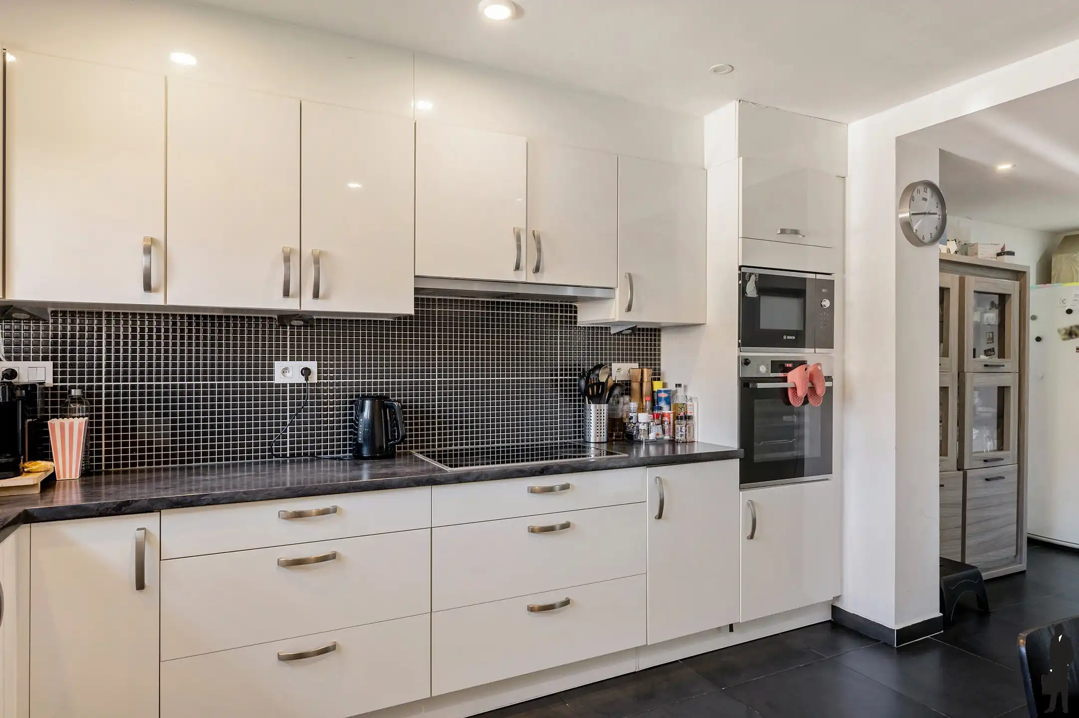 Lichtrijke woning op top locatie te koop! foto 7