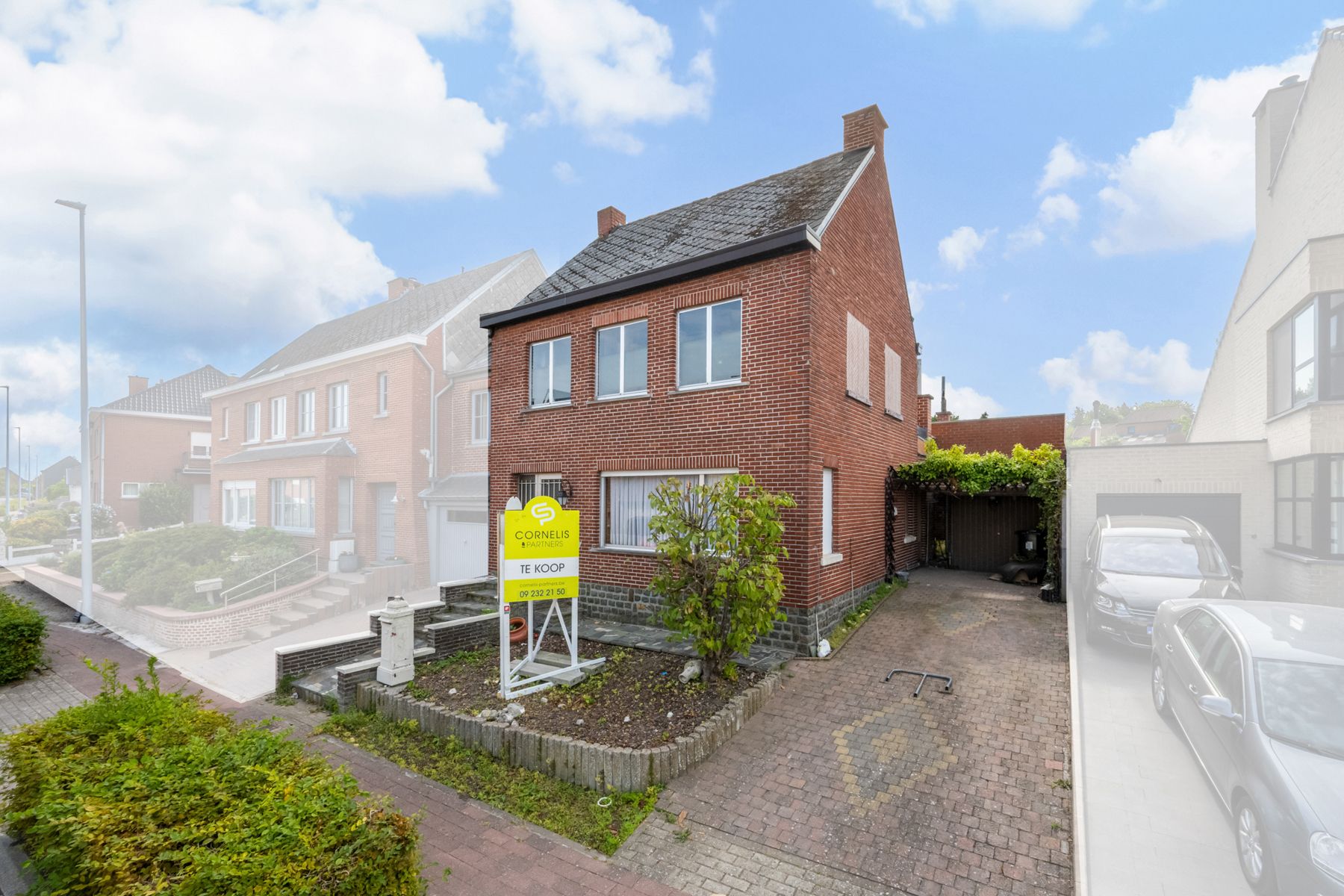 Hoofdfoto van de publicatie: Te renoveren woning in Ninove