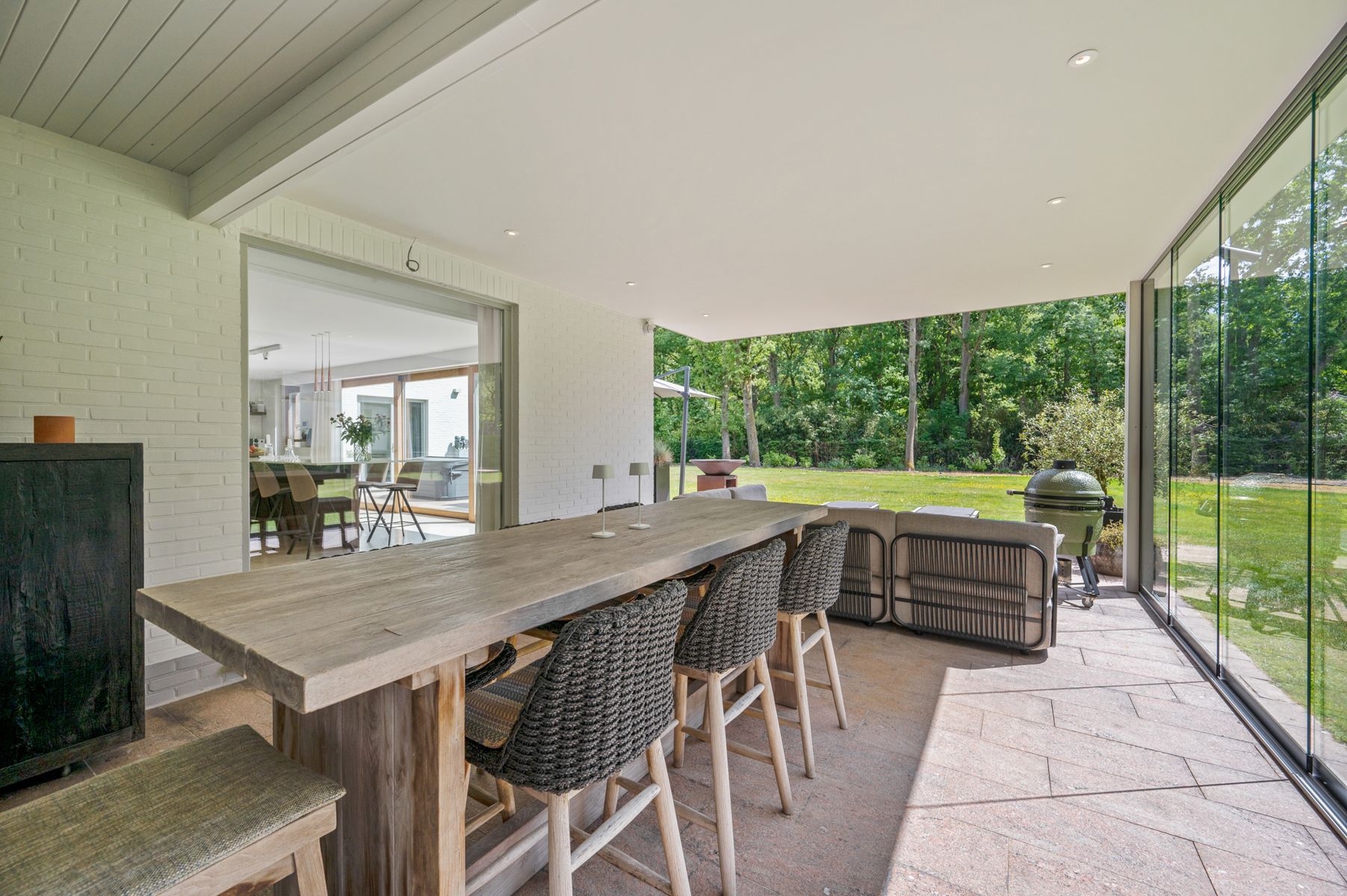 Residentiëel gelegen gelijkvloerse villa op ca. 3.008 m². foto 35