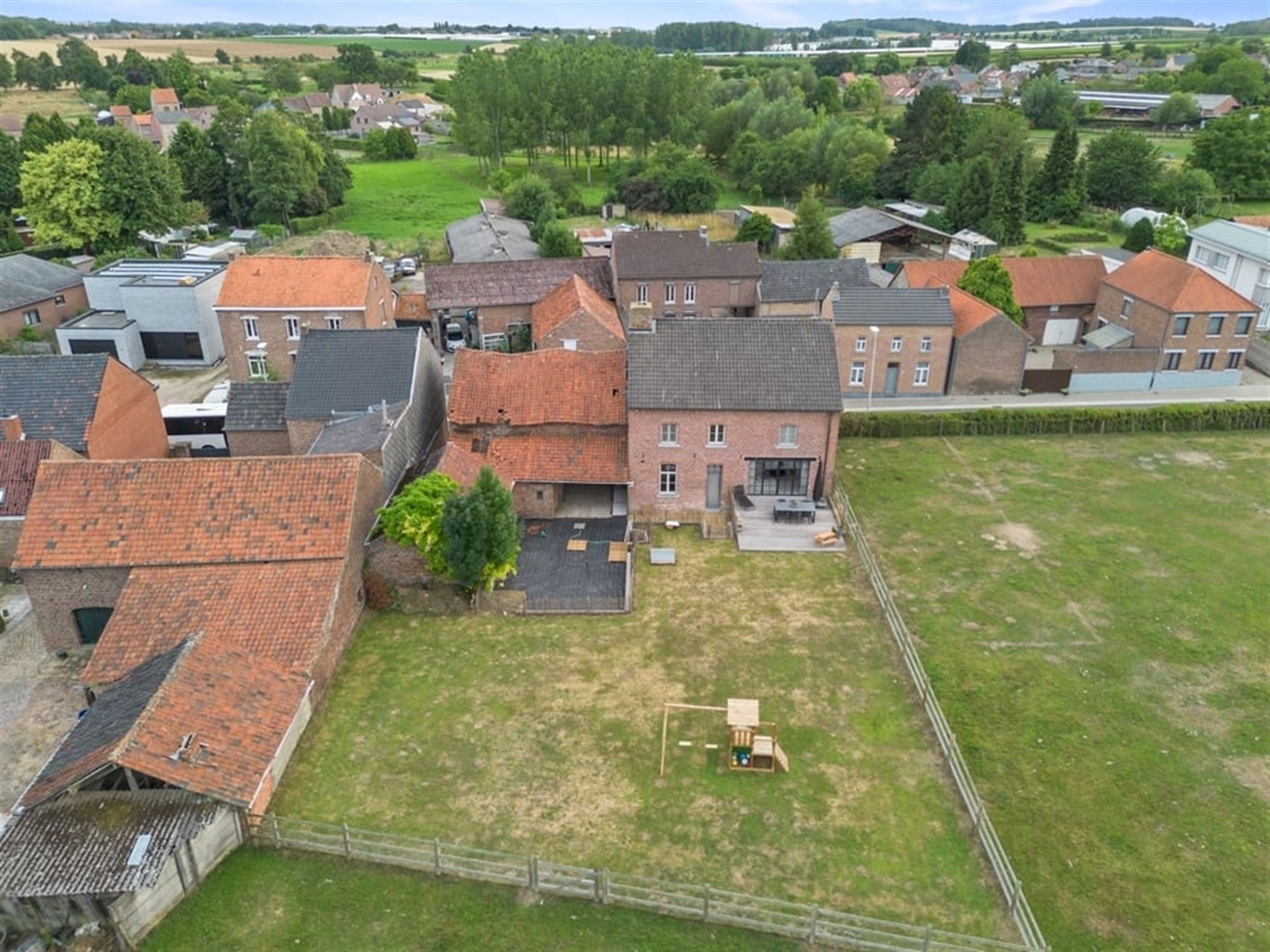 AUTHENTIEKE WONING MET RUIME SCHUUR EN VEEL POTENTIEEL IN TONGEREN  foto 49