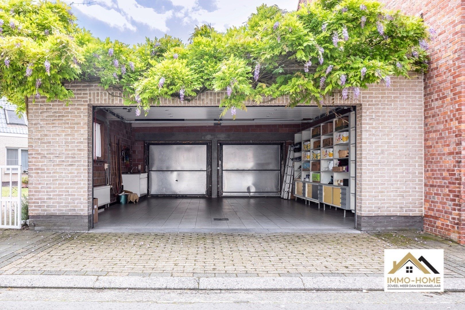 Twee appartementen met twee garages!  foto 4