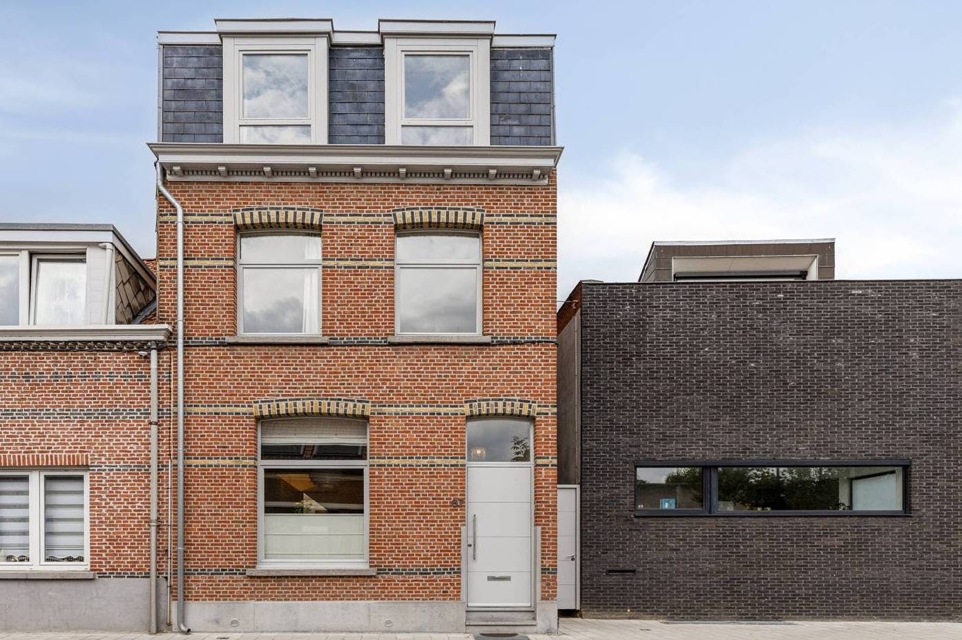 Instapklaar huis nabij Park Steytelinck in Wilrijk foto 2