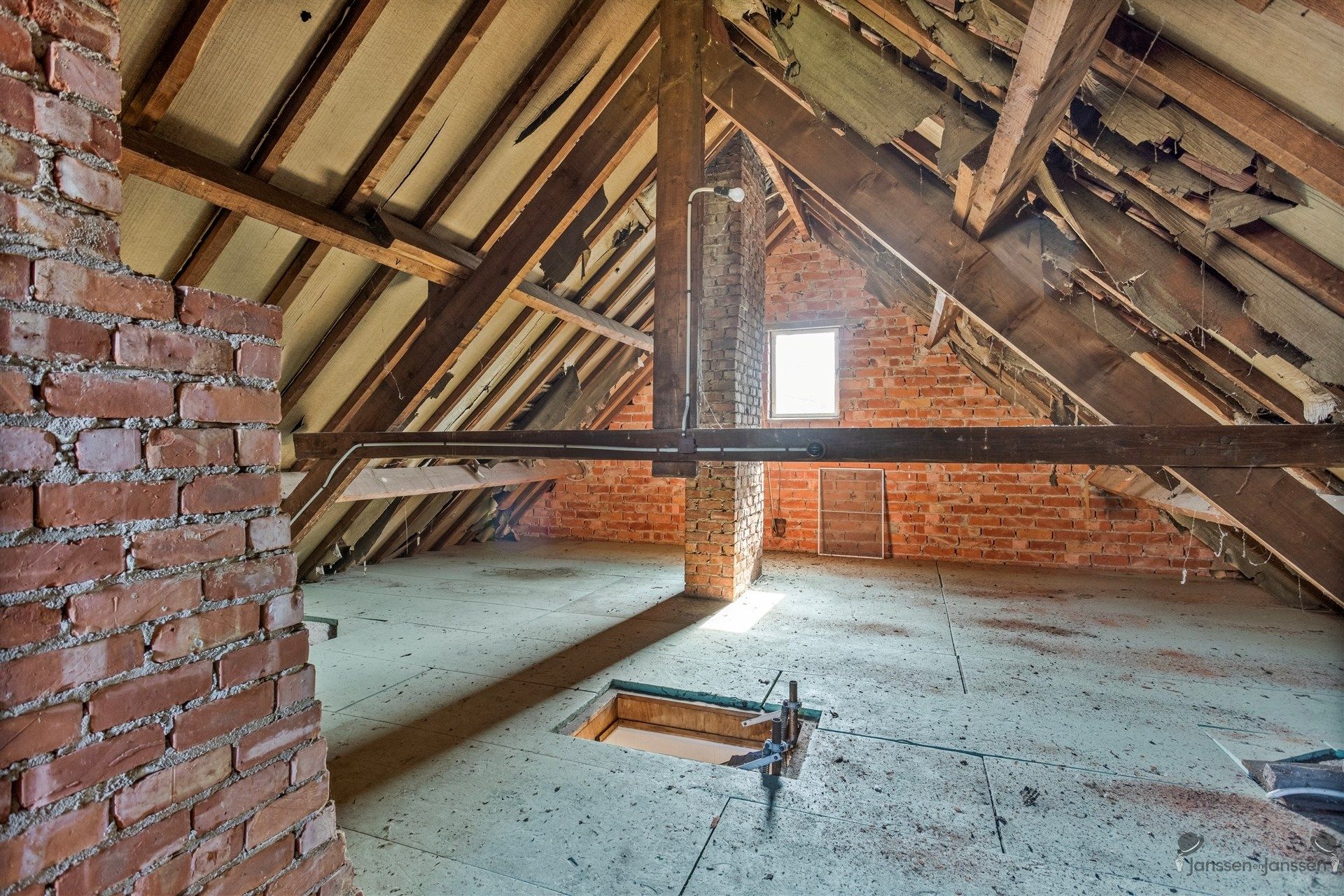 Karaktervolle woning met veel potentieel in het groene Sterrebos!  foto 25