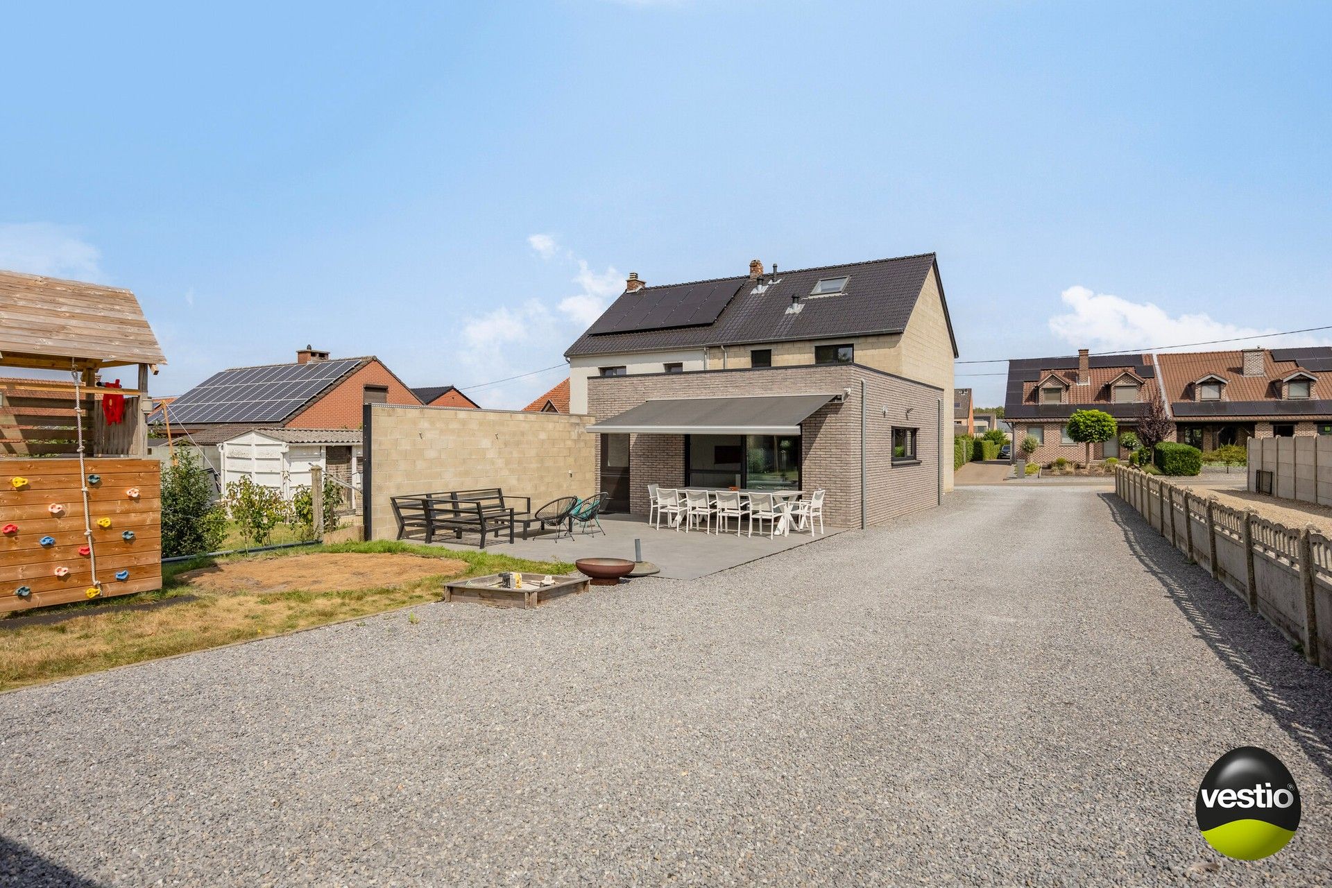GERENOVEERDE, ENERGIEZUINIGE WONING OP RUSTIGE LOCATIE foto 6