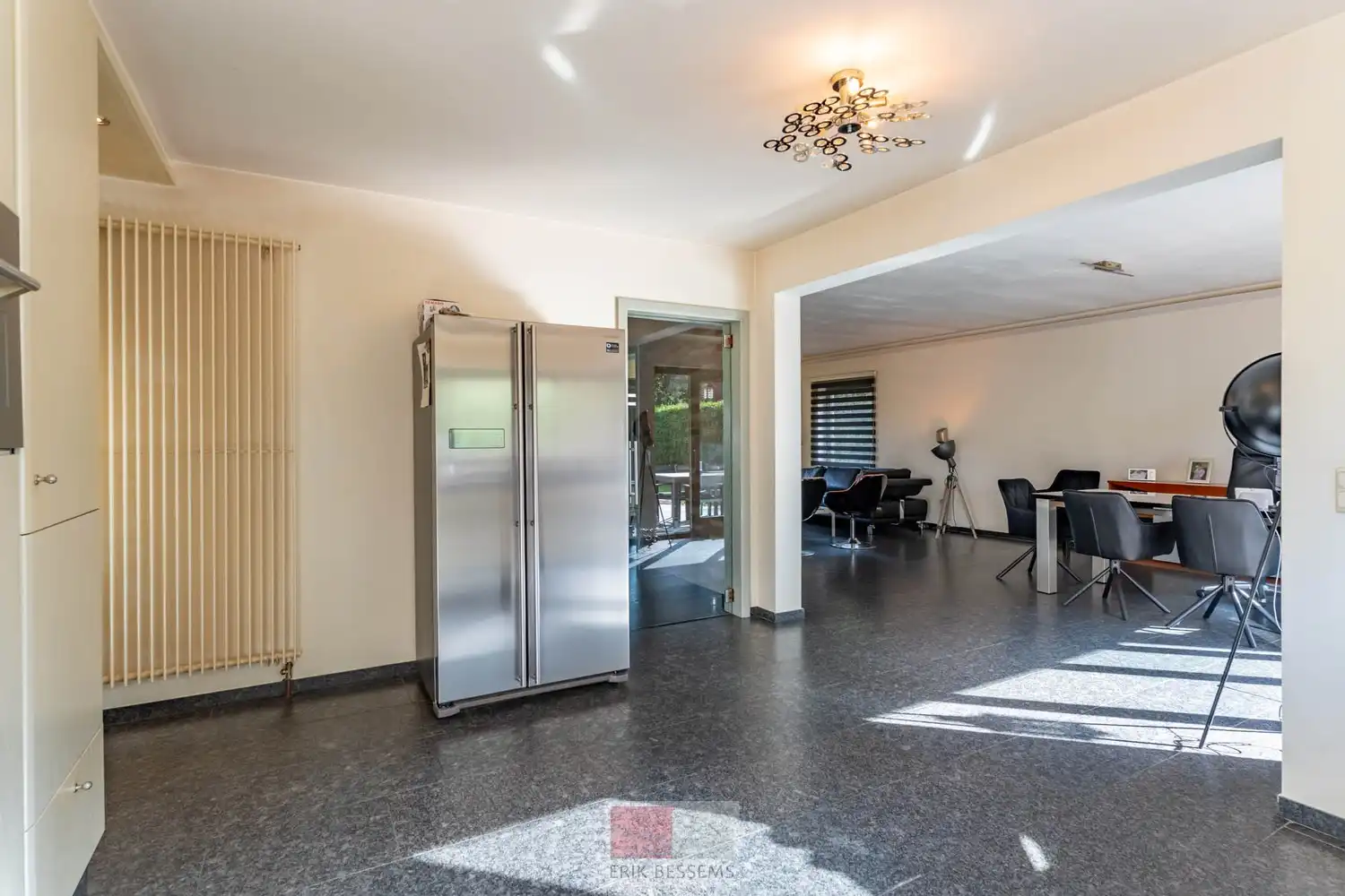 Vrijstaande woning gelegen op een royaal perceel van maar liefst 990 m² en beschikt over een bewoonbare oppervlakte van circa 221 m² foto 18