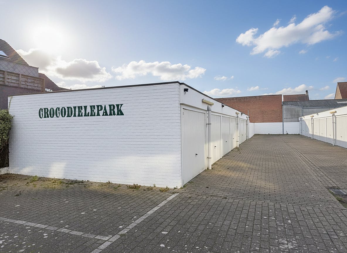 Goedgelegen garagebox op wandelafstand van de Zeedijk! foto 3