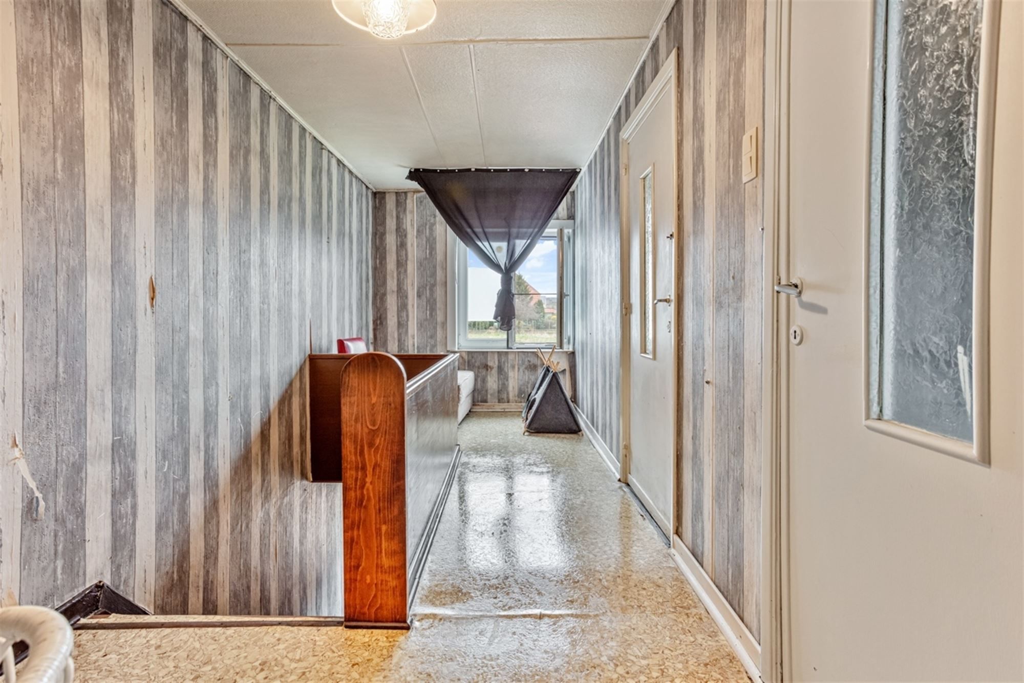 Ruime renovatiewoning met tuin en 3 slaapkamers foto 10