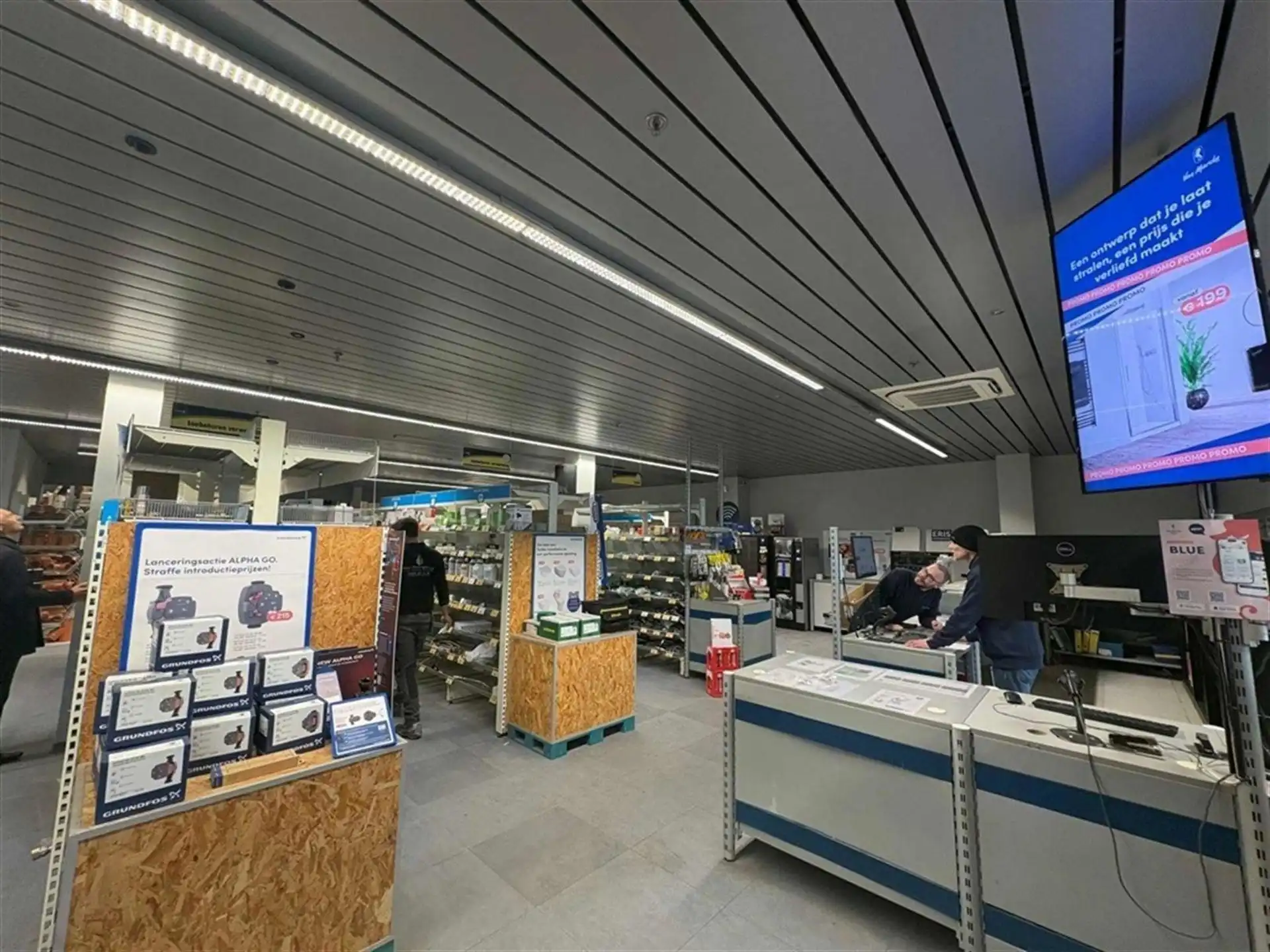 Showroom met magazijn en kantoren in Wijnegem foto 10