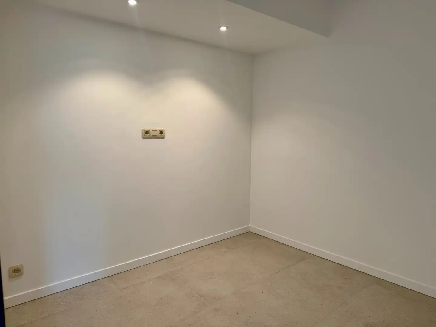 Gerenoveerde studio met slaaphoek te huur in Koksijde-Bad foto 5