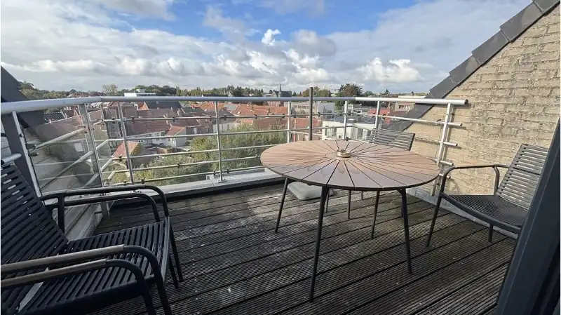 Prachtig Dakappartement met 2 slaapkamers en TERRAS te koop in Roeselare foto 9