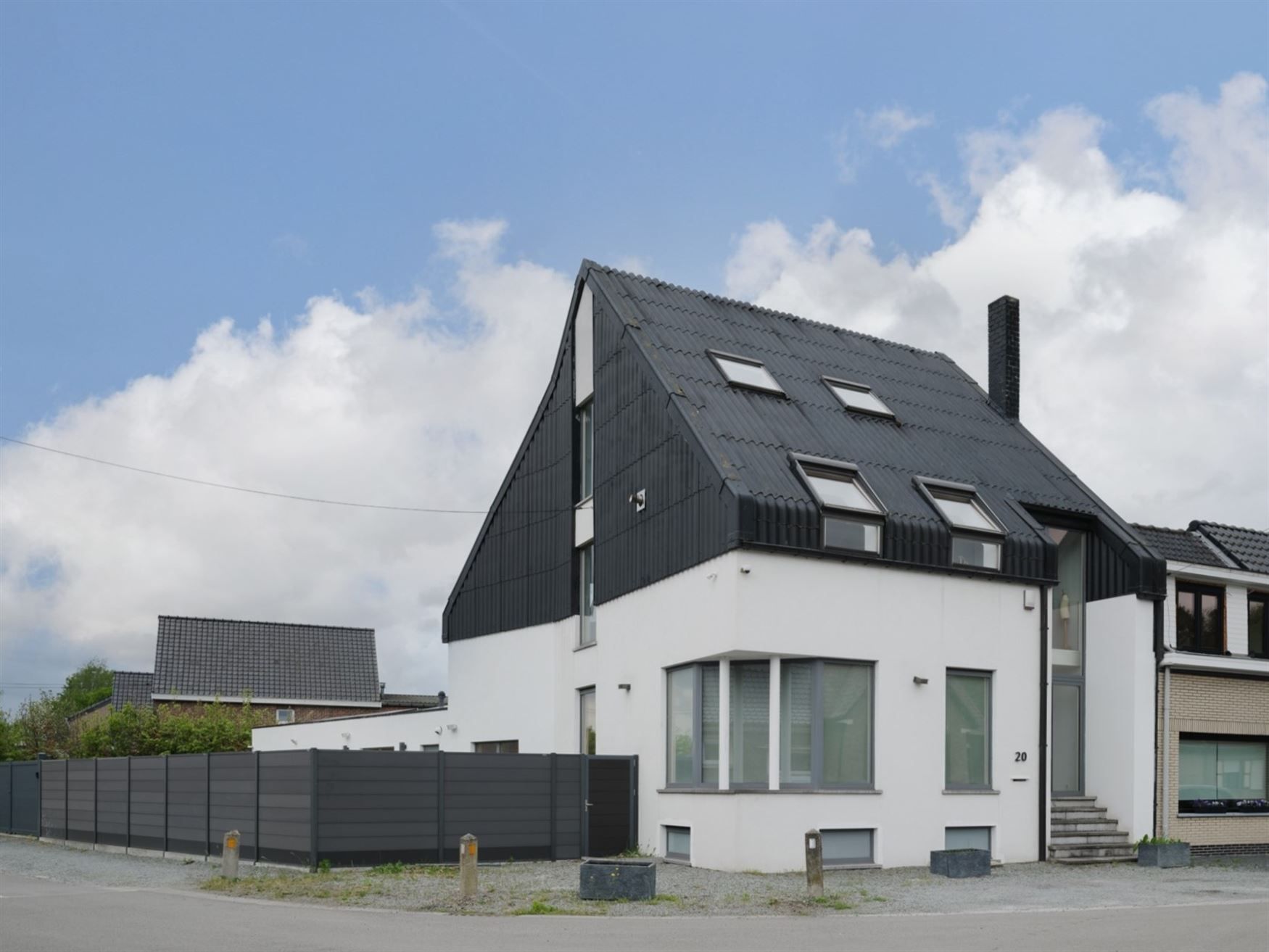 Moderne gezinswoning met atelierruimte foto 1