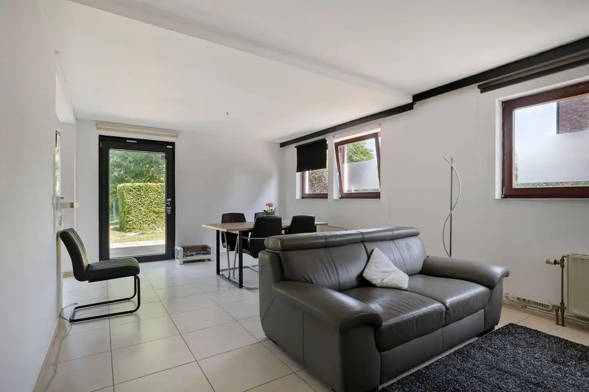 Gebouw met twee appartementen op uitstekende ligging in Humbeek met ruime tuin en parkeermogelijkheden foto 5